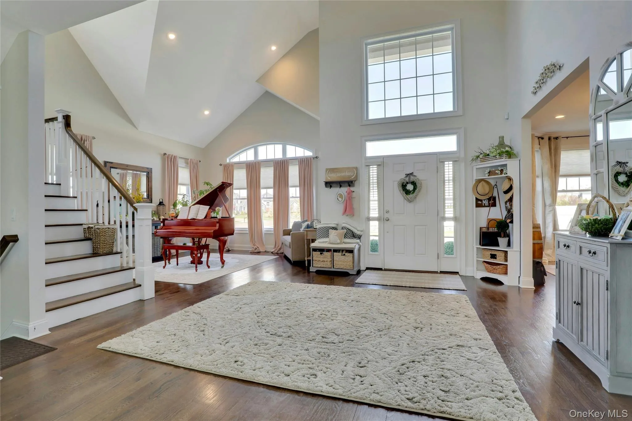 27 Country View Lane, Huntington, NY, 5 Bedrooms Bedrooms, 9 Rooms Rooms,3 BathroomsBathrooms,Residential Lease,For Rent,Country View,0,1029521 27 Country View Lane, Huntington, NY, 5 Bedrooms Bedrooms, 9 Rooms Rooms,3 BathroomsBathrooms,Residential Lease,For Rent,Country View,0,1029521