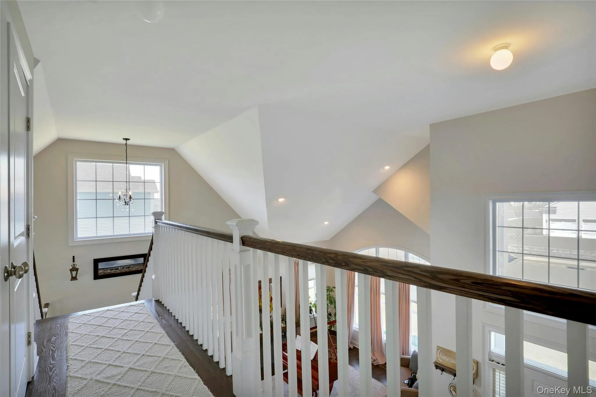 27 Country View Lane, Huntington, NY, 5 Bedrooms Bedrooms, 9 Rooms Rooms,3 BathroomsBathrooms,Residential Lease,For Rent,Country View,0,1029521 27 Country View Lane, Huntington, NY, 5 Bedrooms Bedrooms, 9 Rooms Rooms,3 BathroomsBathrooms,Residential Lease,For Rent,Country View,0,1029521