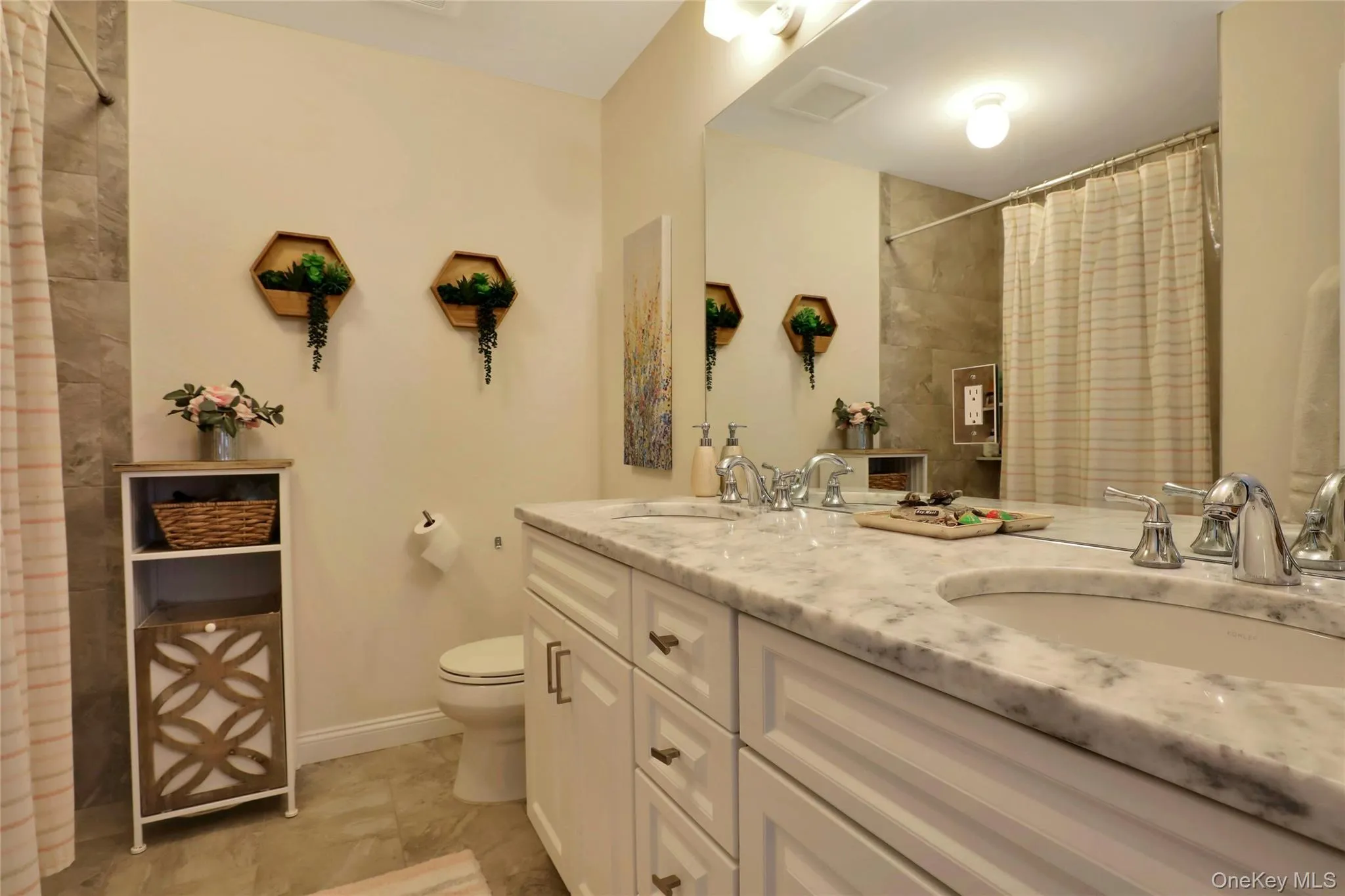 27 Country View Lane, Huntington, NY, 5 Bedrooms Bedrooms, 9 Rooms Rooms,3 BathroomsBathrooms,Residential Lease,For Rent,Country View,0,1029521 27 Country View Lane, Huntington, NY, 5 Bedrooms Bedrooms, 9 Rooms Rooms,3 BathroomsBathrooms,Residential Lease,For Rent,Country View,0,1029521