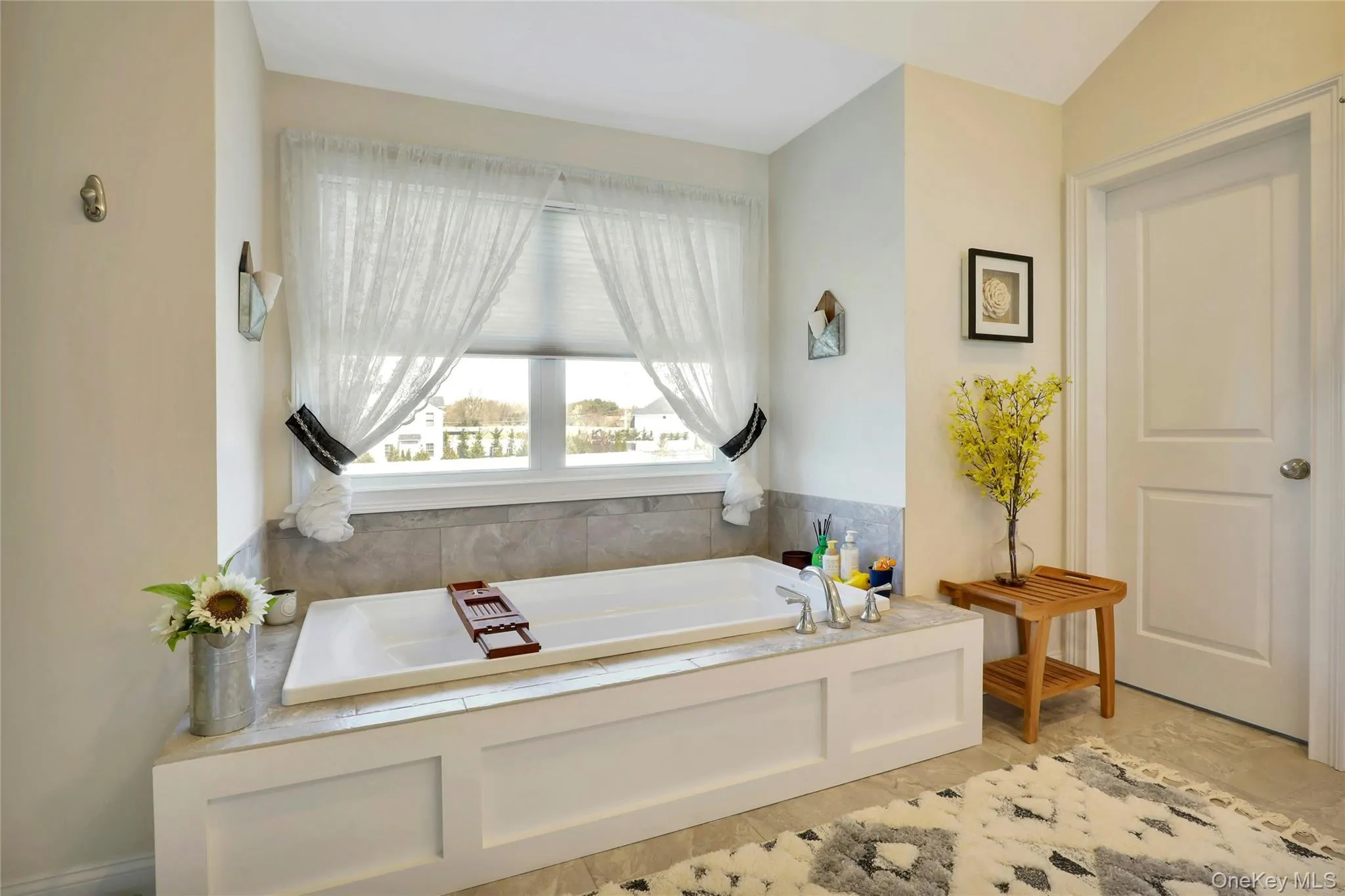27 Country View Lane, Huntington, NY, 5 Bedrooms Bedrooms, 9 Rooms Rooms,3 BathroomsBathrooms,Residential Lease,For Rent,Country View,0,1029521 27 Country View Lane, Huntington, NY, 5 Bedrooms Bedrooms, 9 Rooms Rooms,3 BathroomsBathrooms,Residential Lease,For Rent,Country View,0,1029521