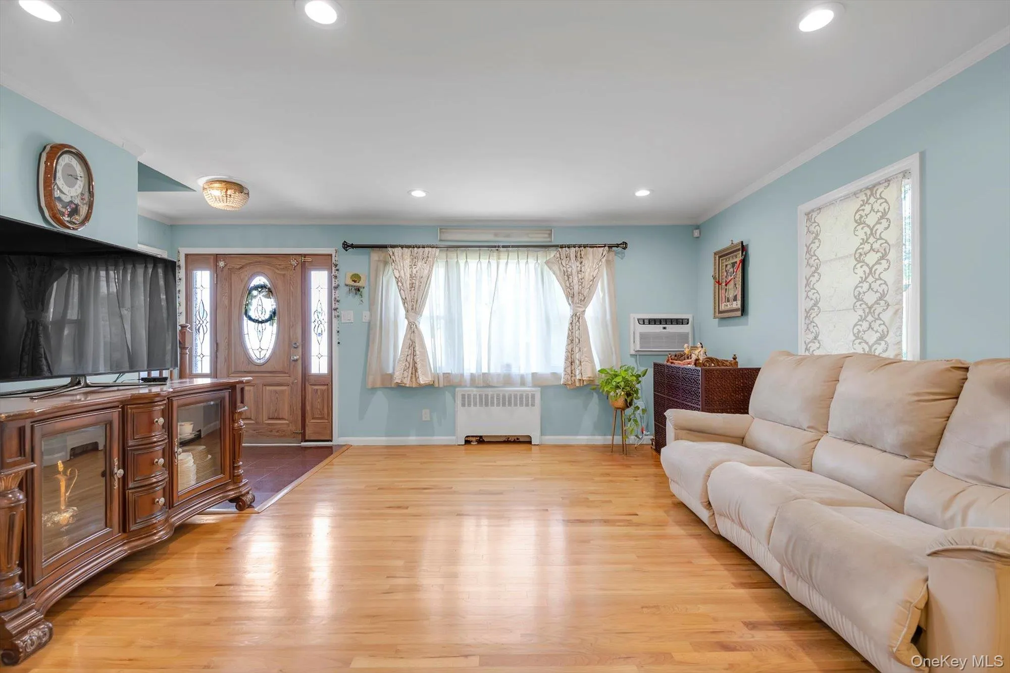276 85th Avenue, Hempstead, NY, 4 Bedrooms Bedrooms, 9 Rooms Rooms,3 BathroomsBathrooms,Residential,For Rent,85th,0,1029525 276 85th Avenue, Hempstead, NY, 4 Bedrooms Bedrooms, 9 Rooms Rooms,3 BathroomsBathrooms,Residential,For Rent,85th,0,1029525