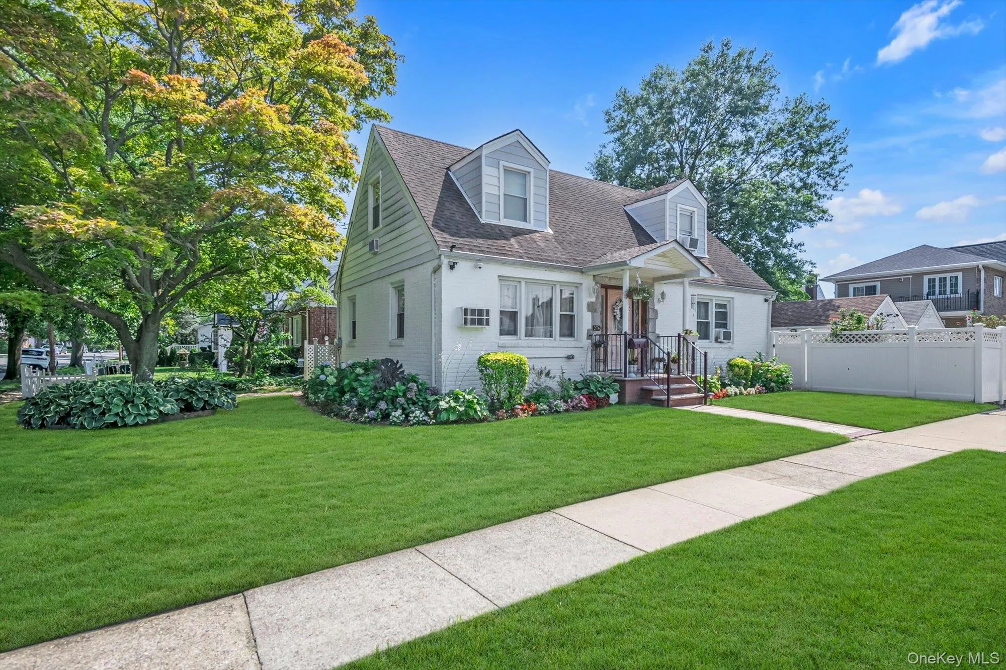 276 85th Avenue, Hempstead, NY, 4 Bedrooms Bedrooms, 9 Rooms Rooms,3 BathroomsBathrooms,Residential,For Rent,85th,0,1029525 276 85th Avenue, Hempstead, NY, 4 Bedrooms Bedrooms, 9 Rooms Rooms,3 BathroomsBathrooms,Residential,For Rent,85th,0,1029525