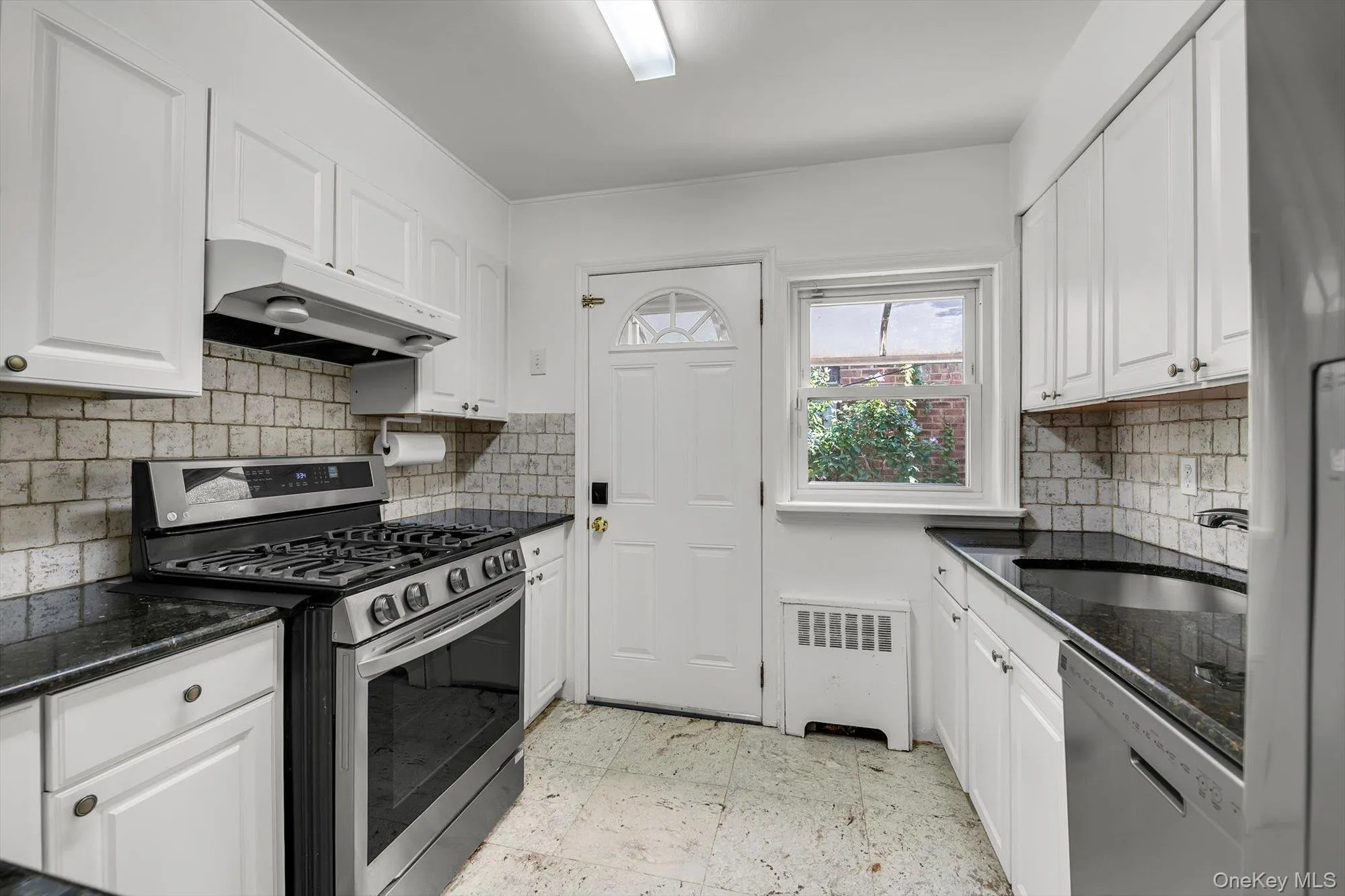 276 85th Avenue, Hempstead, NY, 4 Bedrooms Bedrooms, 9 Rooms Rooms,3 BathroomsBathrooms,Residential,For Rent,85th,0,1029525 276 85th Avenue, Hempstead, NY, 4 Bedrooms Bedrooms, 9 Rooms Rooms,3 BathroomsBathrooms,Residential,For Rent,85th,0,1029525