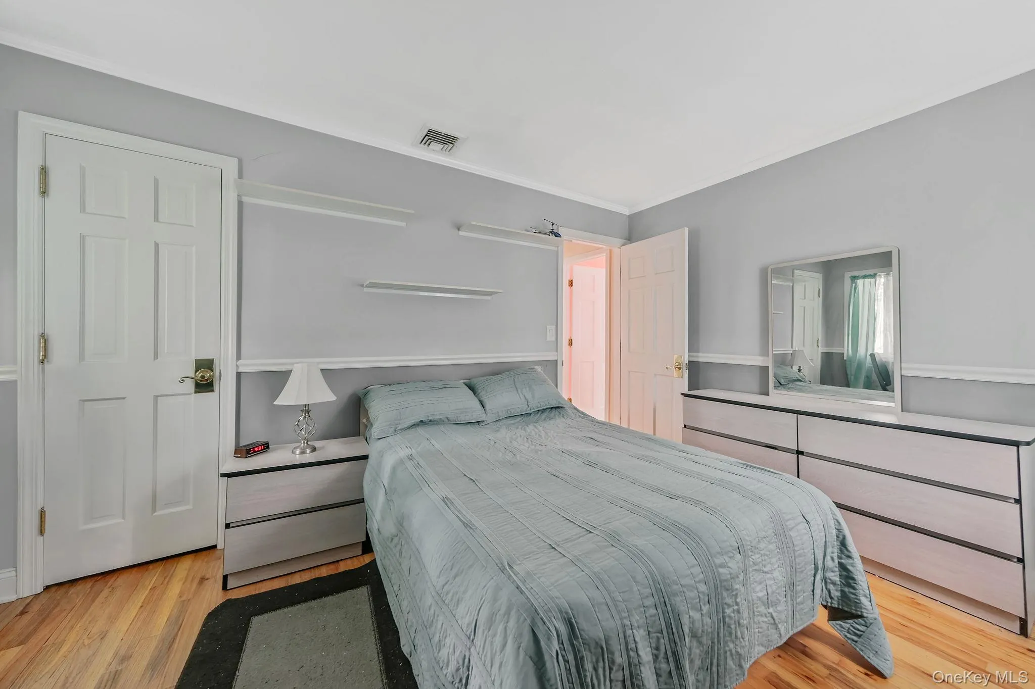 26 Heritage Place, Smithtown, NY, 4 Bedrooms Bedrooms, 10 Rooms Rooms,2 BathroomsBathrooms,Residential,For Rent,Heritage,0,1029526 26 Heritage Place, Smithtown, NY, 4 Bedrooms Bedrooms, 10 Rooms Rooms,2 BathroomsBathrooms,Residential,For Rent,Heritage,0,1029526