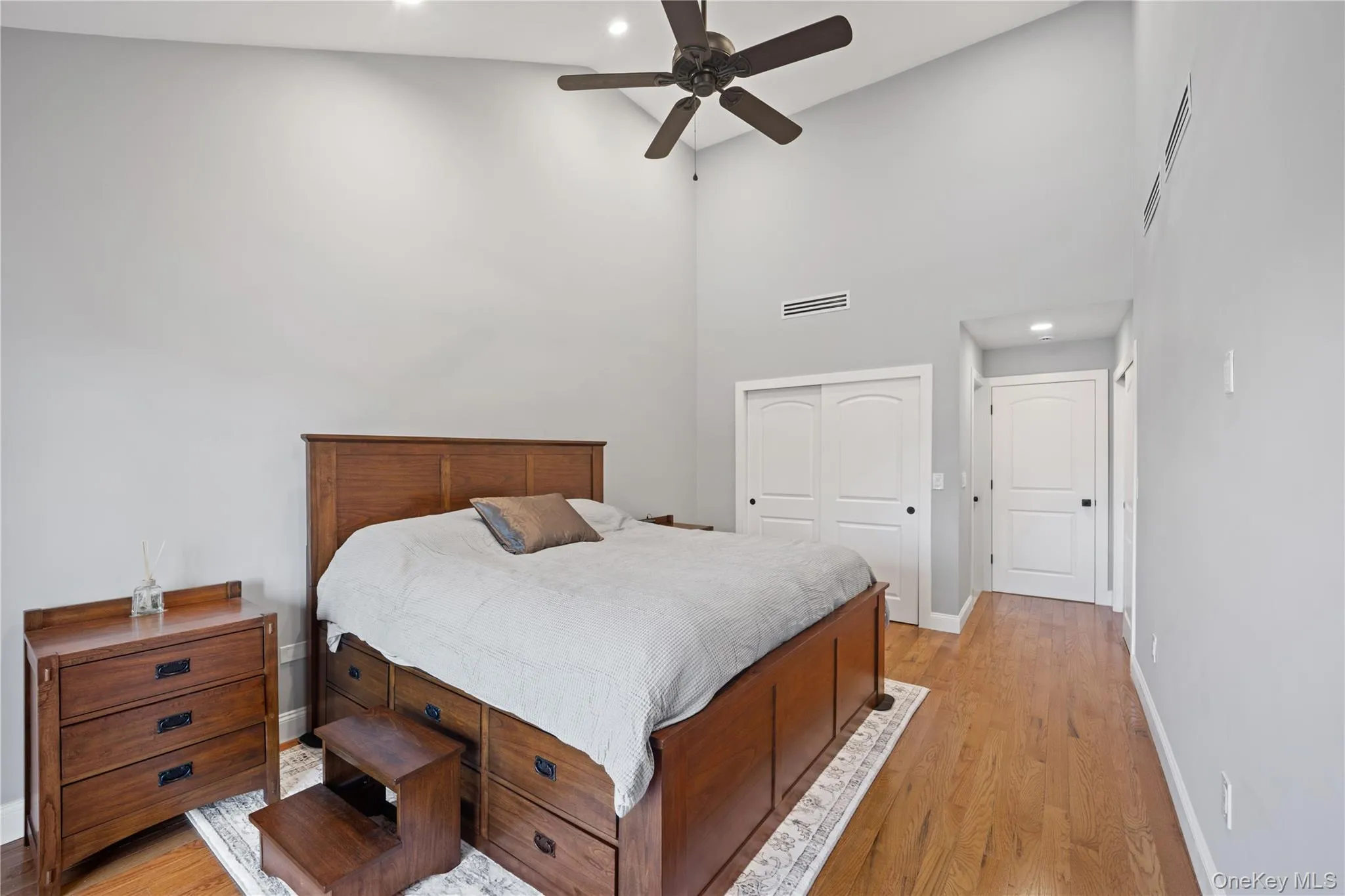 Master Bedroom Master Bedroom