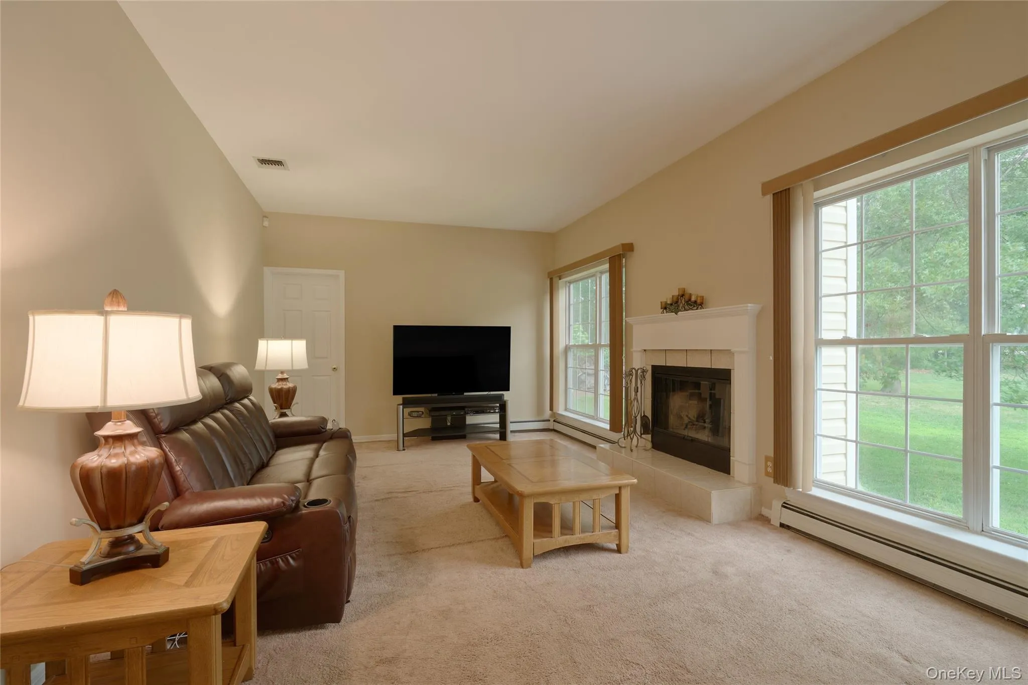 11 Embassy Road, Brookhaven, NY, 3 Bedrooms Bedrooms, 8 Rooms Rooms,2 BathroomsBathrooms,Residential,For Rent,Embassy,0,1029531 11 Embassy Road, Brookhaven, NY, 3 Bedrooms Bedrooms, 8 Rooms Rooms,2 BathroomsBathrooms,Residential,For Rent,Embassy,0,1029531