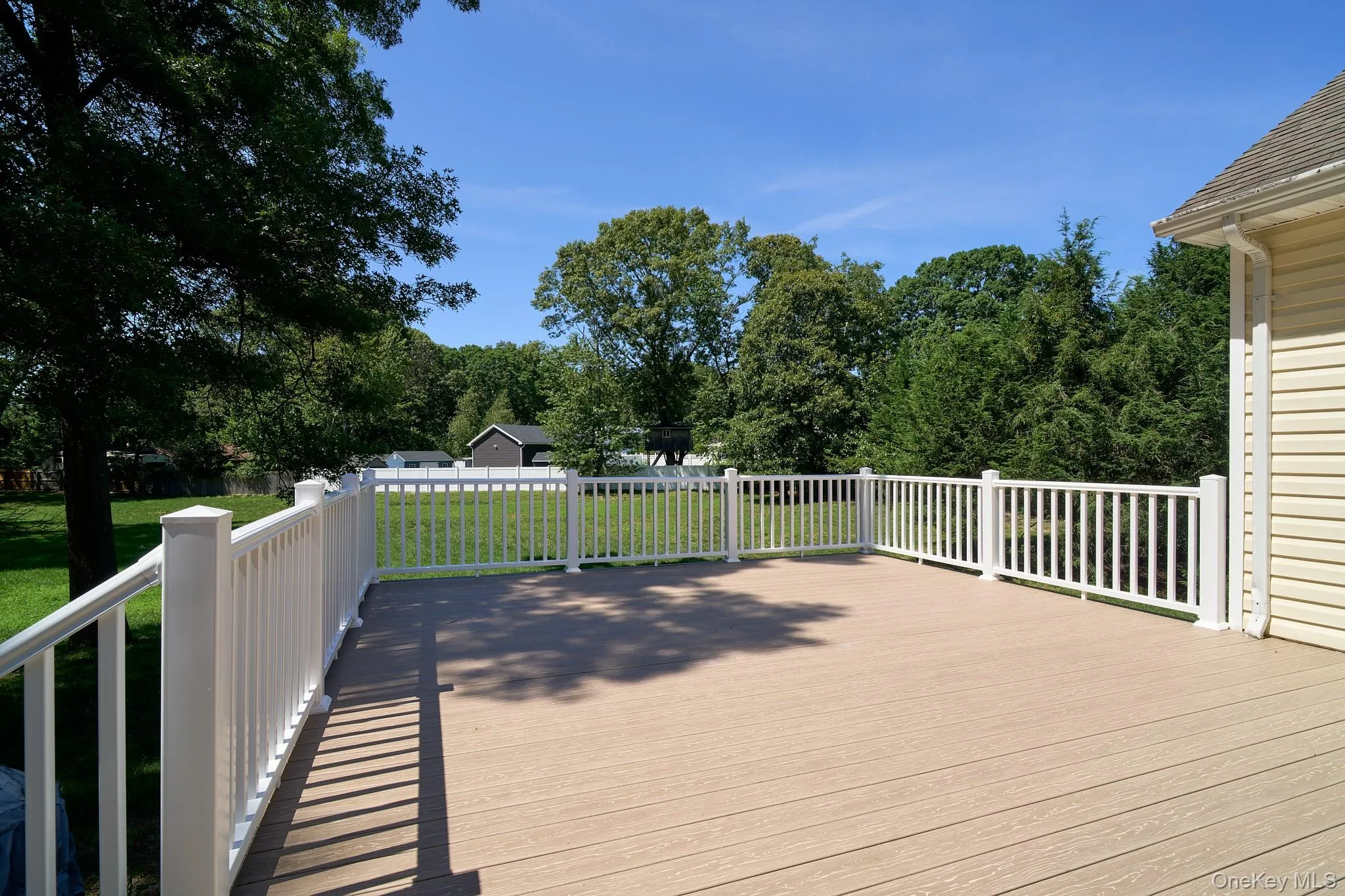 11 Embassy Road, Brookhaven, NY, 3 Bedrooms Bedrooms, 8 Rooms Rooms,2 BathroomsBathrooms,Residential,For Rent,Embassy,0,1029531 11 Embassy Road, Brookhaven, NY, 3 Bedrooms Bedrooms, 8 Rooms Rooms,2 BathroomsBathrooms,Residential,For Rent,Embassy,0,1029531