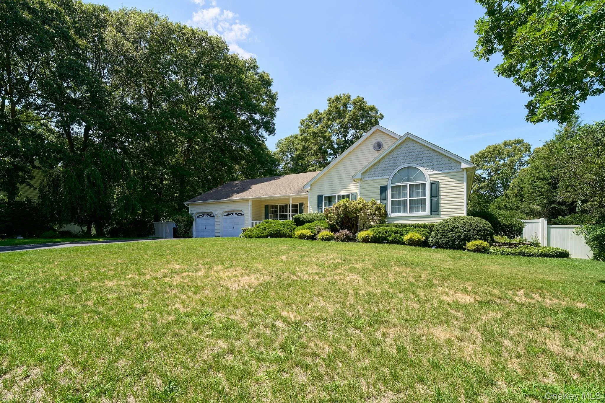 11 Embassy Road, Brookhaven, NY, 3 Bedrooms Bedrooms, 8 Rooms Rooms,2 BathroomsBathrooms,Residential,For Rent,Embassy,0,1029531 11 Embassy Road, Brookhaven, NY, 3 Bedrooms Bedrooms, 8 Rooms Rooms,2 BathroomsBathrooms,Residential,For Rent,Embassy,0,1029531