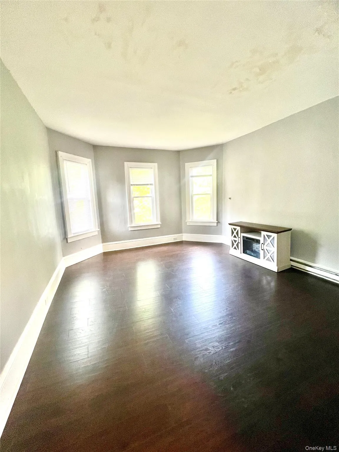 12 Orange Street, Port Jervis, NY, 3 Bedrooms Bedrooms, 7 Rooms Rooms,1 BathroomBathrooms,Residential Lease,For Rent,Orange,0,1029532 12 Orange Street, Port Jervis, NY, 3 Bedrooms Bedrooms, 7 Rooms Rooms,1 BathroomBathrooms,Residential Lease,For Rent,Orange,0,1029532