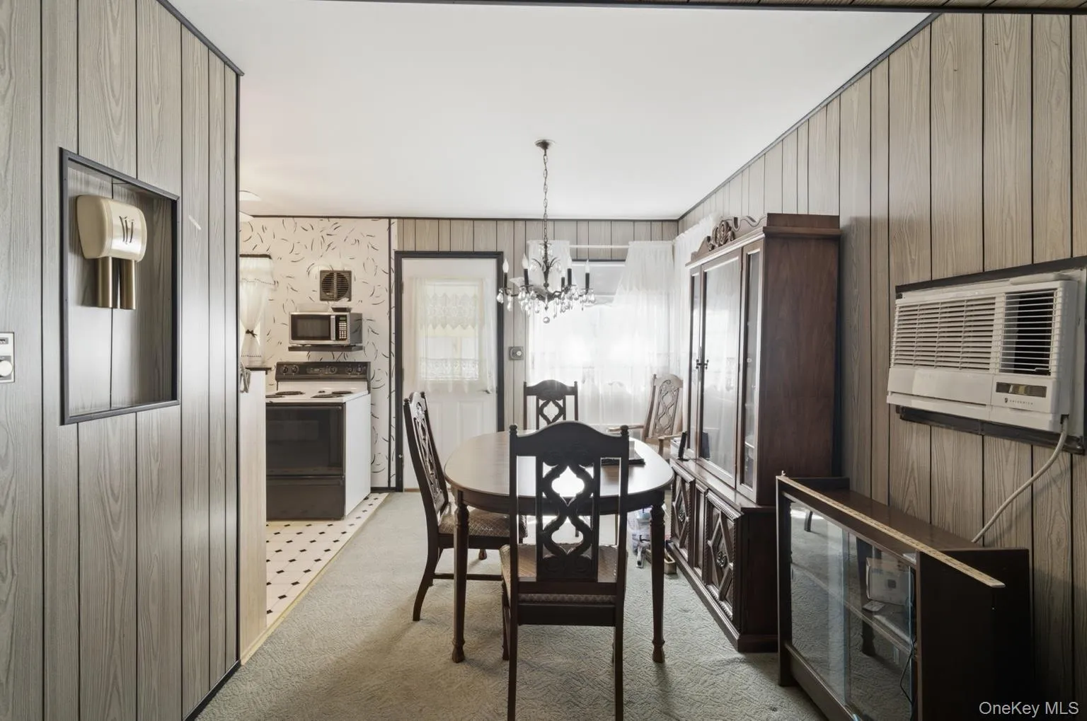 695 Eileen Court, Hempstead, NY, 4 Bedrooms Bedrooms, 7 Rooms Rooms,2 BathroomsBathrooms,Residential,For Rent,Eileen,0,1029535 695 Eileen Court, Hempstead, NY, 4 Bedrooms Bedrooms, 7 Rooms Rooms,2 BathroomsBathrooms,Residential,For Rent,Eileen,0,1029535