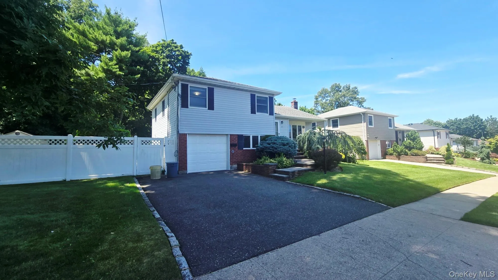 27 Humphrey Drive, Oyster Bay, NY, 4 Bedrooms Bedrooms, 9 Rooms Rooms,2 BathroomsBathrooms,Residential,For Rent,Humphrey,0,1029538 27 Humphrey Drive, Oyster Bay, NY, 4 Bedrooms Bedrooms, 9 Rooms Rooms,2 BathroomsBathrooms,Residential,For Rent,Humphrey,0,1029538