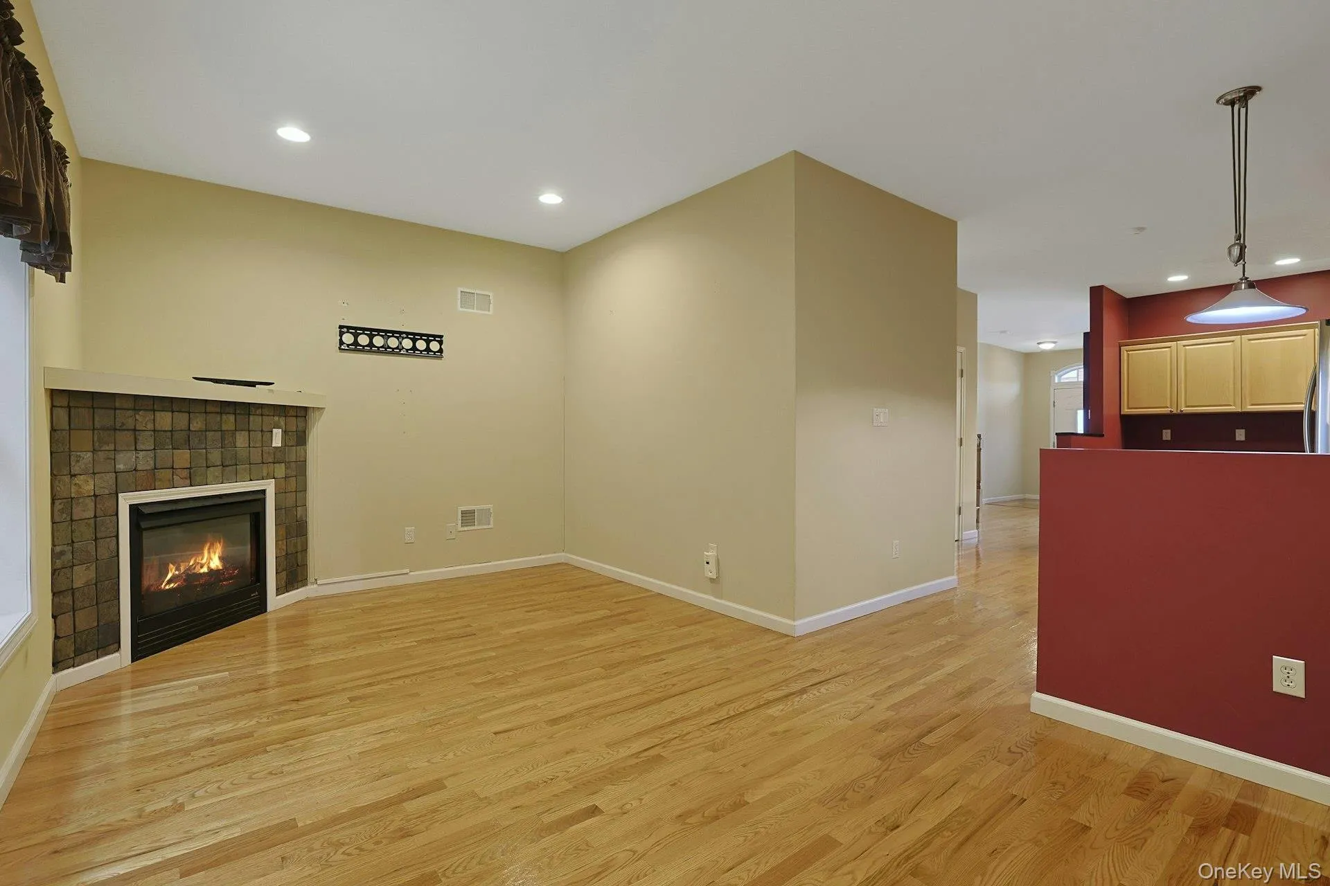 60 Alexander Court, Clarkstown, NY, 2 Bedrooms Bedrooms, 6 Rooms Rooms,3 BathroomsBathrooms,Residential,For Rent,Alexander,0,1029545 60 Alexander Court, Clarkstown, NY, 2 Bedrooms Bedrooms, 6 Rooms Rooms,3 BathroomsBathrooms,Residential,For Rent,Alexander,0,1029545