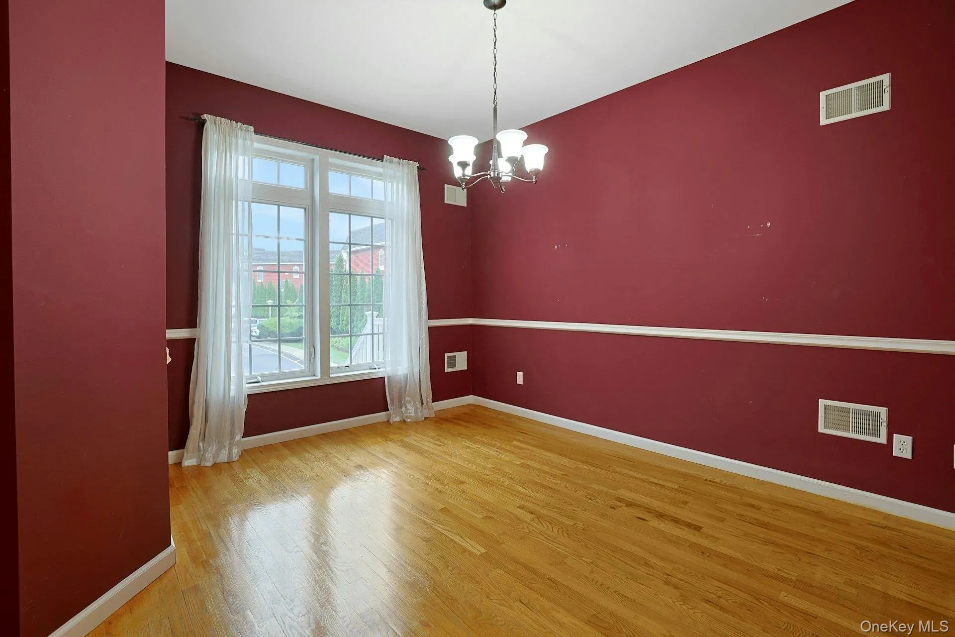 60 Alexander Court, Clarkstown, NY, 2 Bedrooms Bedrooms, 6 Rooms Rooms,3 BathroomsBathrooms,Residential,For Rent,Alexander,0,1029545 60 Alexander Court, Clarkstown, NY, 2 Bedrooms Bedrooms, 6 Rooms Rooms,3 BathroomsBathrooms,Residential,For Rent,Alexander,0,1029545