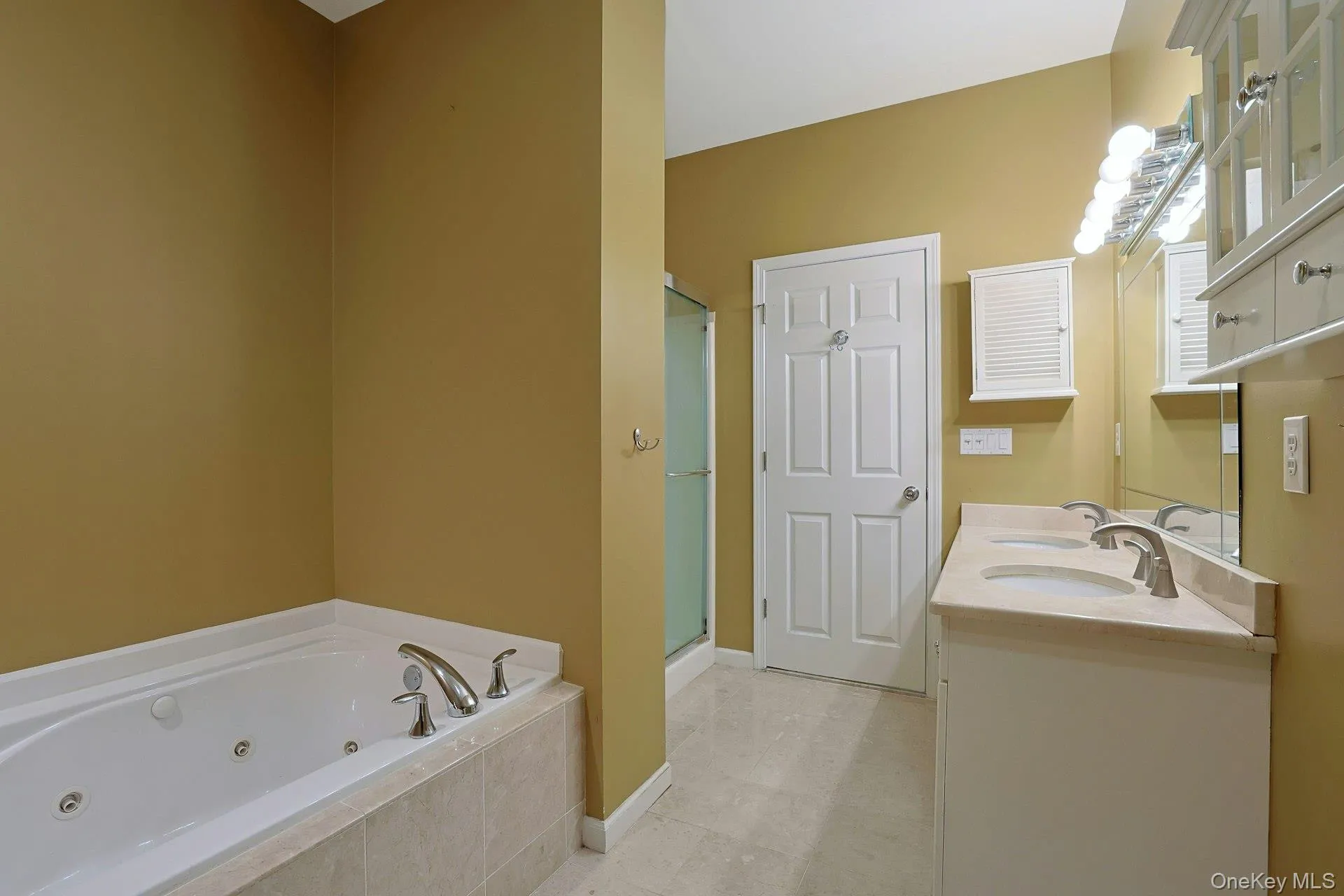 60 Alexander Court, Clarkstown, NY, 2 Bedrooms Bedrooms, 6 Rooms Rooms,3 BathroomsBathrooms,Residential,For Rent,Alexander,0,1029545 60 Alexander Court, Clarkstown, NY, 2 Bedrooms Bedrooms, 6 Rooms Rooms,3 BathroomsBathrooms,Residential,For Rent,Alexander,0,1029545