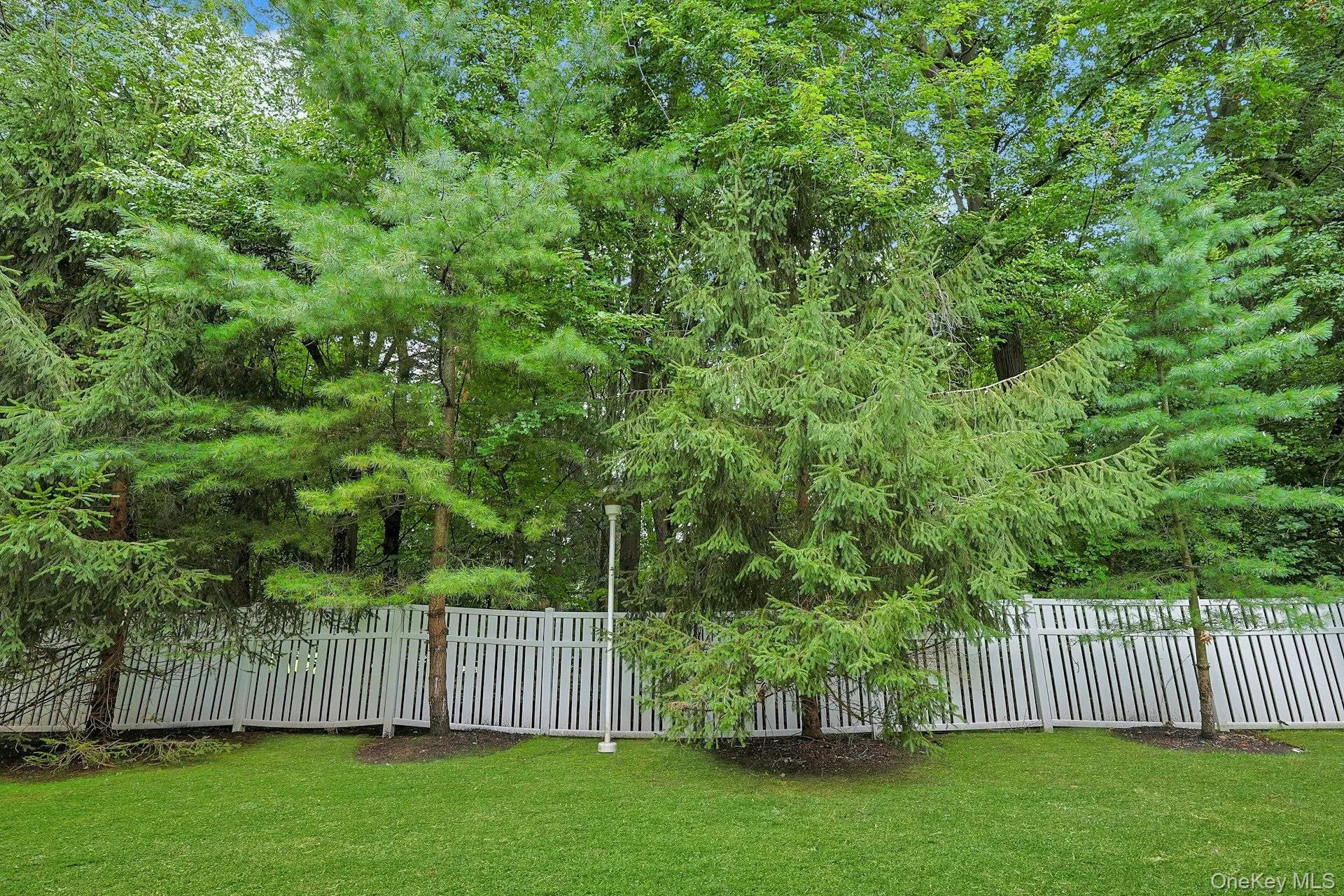 60 Alexander Court, Clarkstown, NY, 2 Bedrooms Bedrooms, 6 Rooms Rooms,3 BathroomsBathrooms,Residential,For Rent,Alexander,0,1029545 60 Alexander Court, Clarkstown, NY, 2 Bedrooms Bedrooms, 6 Rooms Rooms,3 BathroomsBathrooms,Residential,For Rent,Alexander,0,1029545