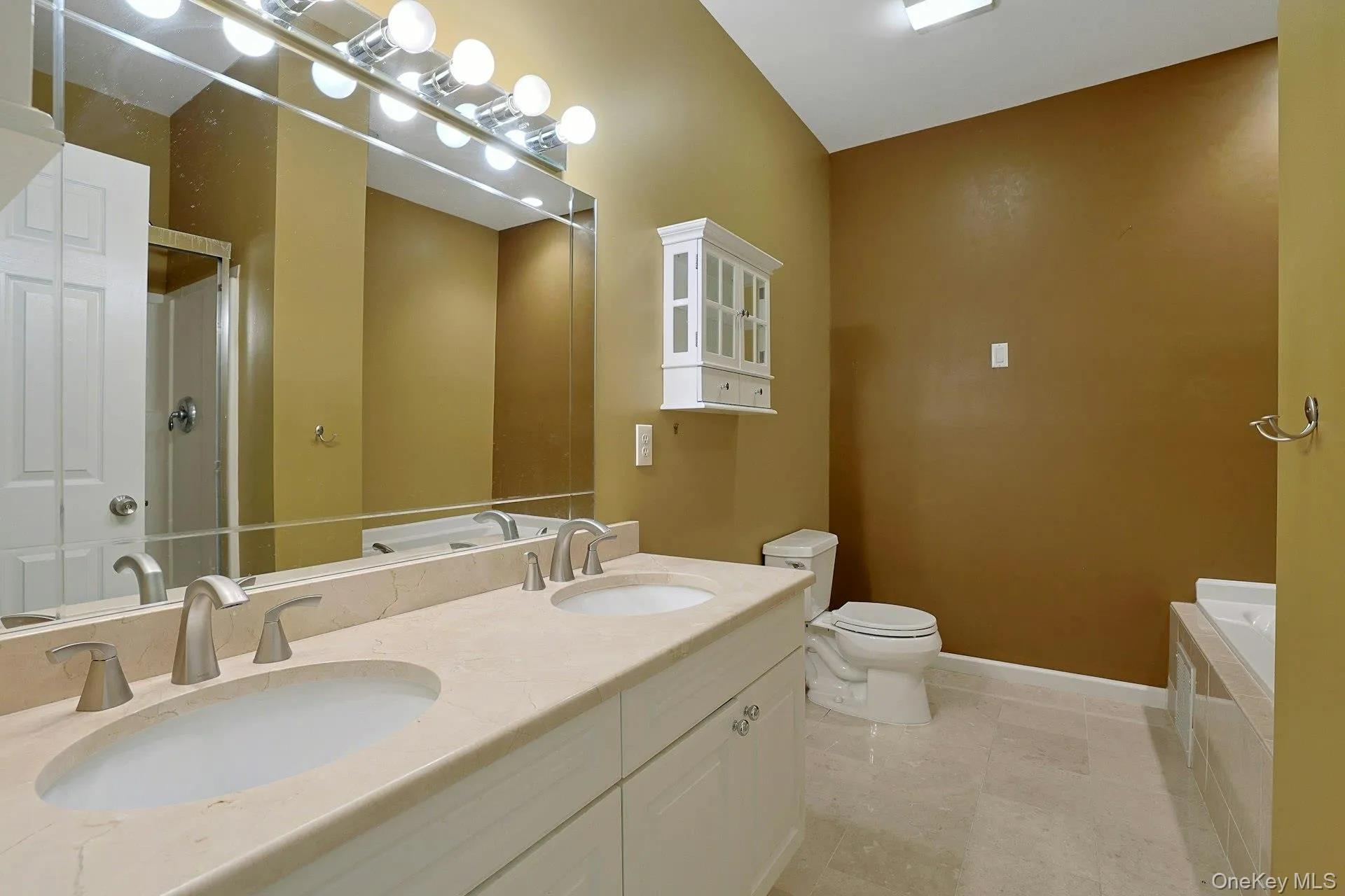 60 Alexander Court, Clarkstown, NY, 2 Bedrooms Bedrooms, 6 Rooms Rooms,3 BathroomsBathrooms,Residential,For Rent,Alexander,0,1029545 60 Alexander Court, Clarkstown, NY, 2 Bedrooms Bedrooms, 6 Rooms Rooms,3 BathroomsBathrooms,Residential,For Rent,Alexander,0,1029545