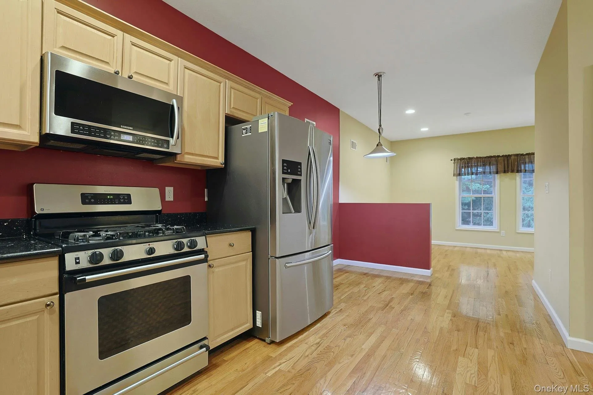 60 Alexander Court, Clarkstown, NY, 2 Bedrooms Bedrooms, 6 Rooms Rooms,3 BathroomsBathrooms,Residential,For Rent,Alexander,0,1029545 60 Alexander Court, Clarkstown, NY, 2 Bedrooms Bedrooms, 6 Rooms Rooms,3 BathroomsBathrooms,Residential,For Rent,Alexander,0,1029545