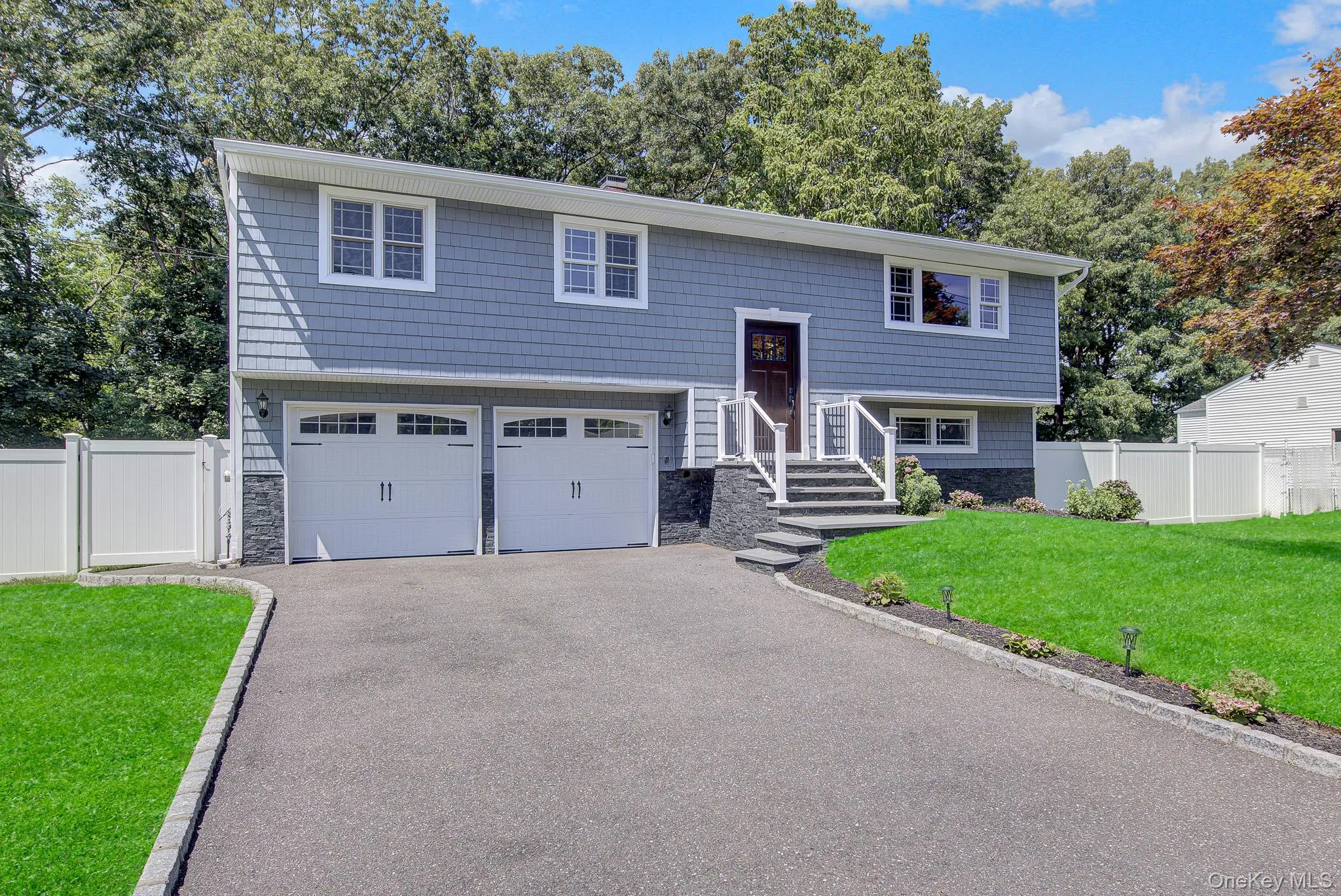 10 Shenandoah Boulevard, Brookhaven, NY, 4 Bedrooms Bedrooms, 9 Rooms Rooms,2 BathroomsBathrooms,Residential,For Rent,Shenandoah,0,1029551 10 Shenandoah Boulevard, Brookhaven, NY, 4 Bedrooms Bedrooms, 9 Rooms Rooms,2 BathroomsBathrooms,Residential,For Rent,Shenandoah,0,1029551