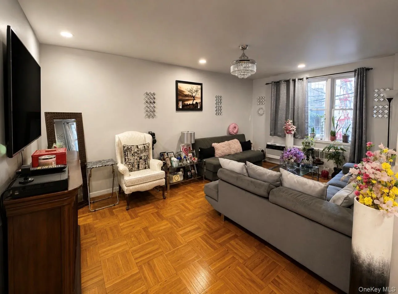 3520 Tryon Avenue, New York, NY, 1 Bedroom Bedrooms, 4 Rooms Rooms,1 BathroomBathrooms,Residential,For Rent,Tryon,0,1029560 3520 Tryon Avenue, New York, NY, 1 Bedroom Bedrooms, 4 Rooms Rooms,1 BathroomBathrooms,Residential,For Rent,Tryon,0,1029560