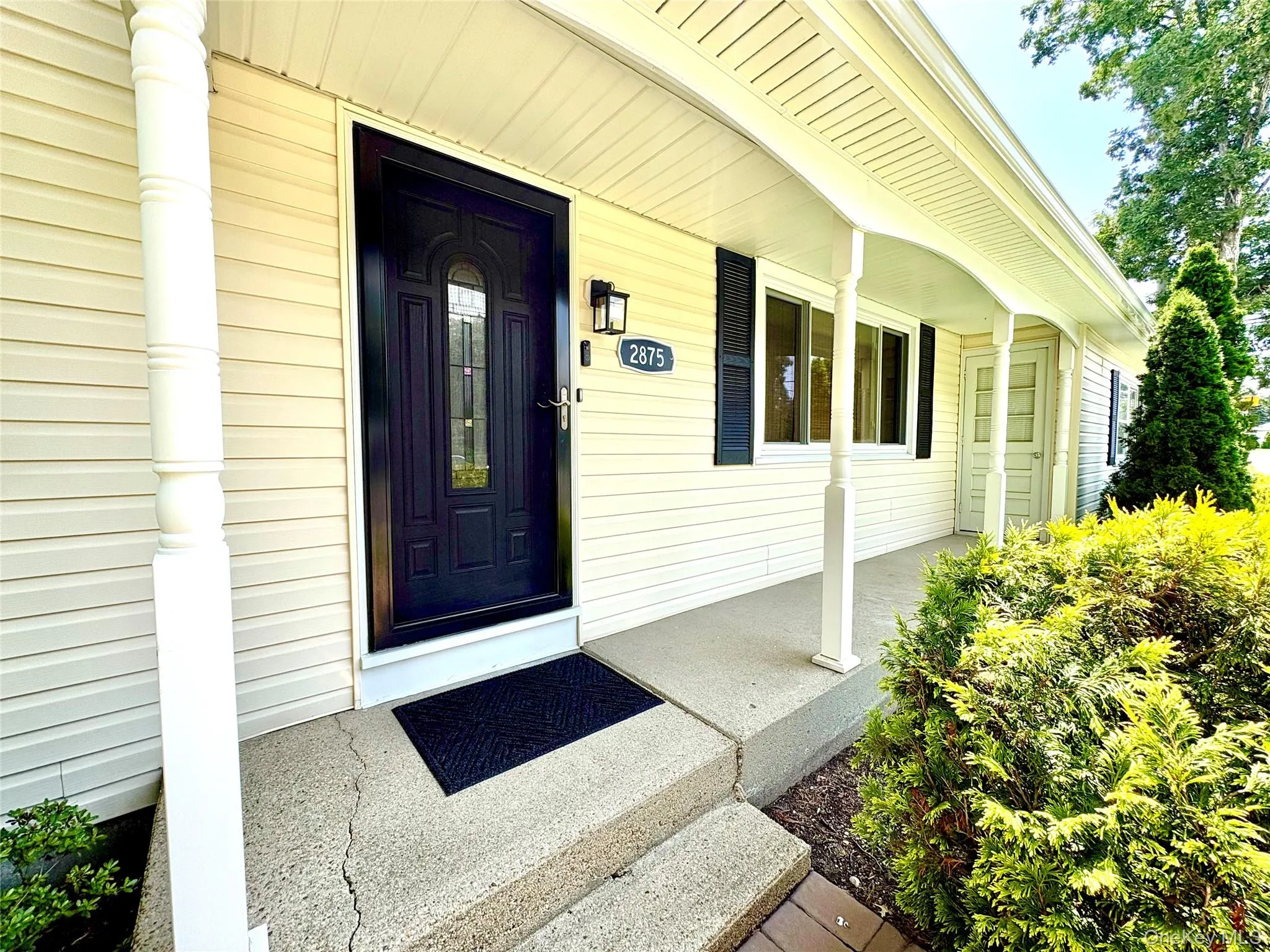 Front porch. Front porch.