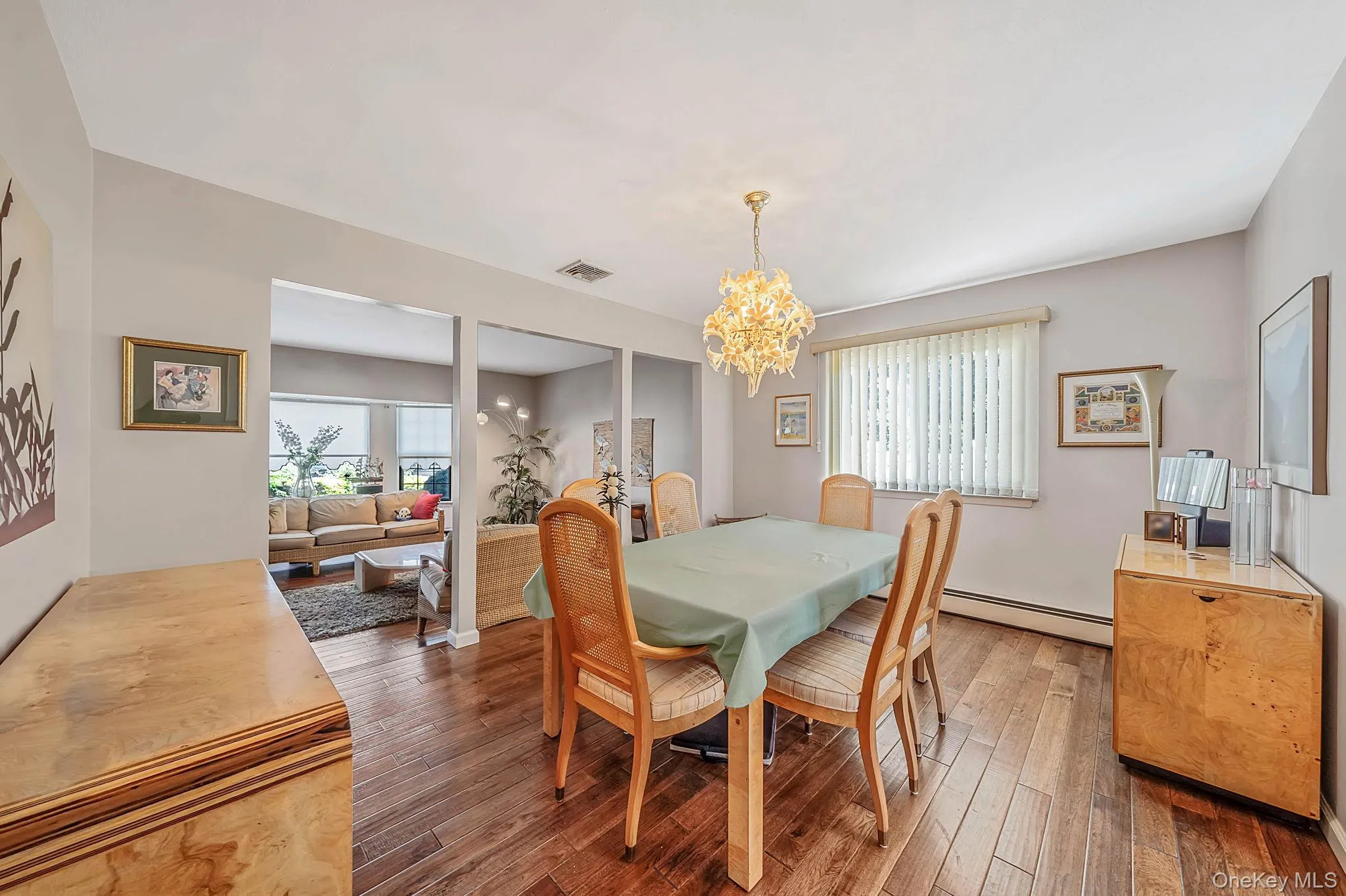 211 Meredith Lane, Hempstead, NY, 4 Bedrooms Bedrooms, 11 Rooms Rooms,2 BathroomsBathrooms,Residential,For Rent,Meredith,0,1029567 211 Meredith Lane, Hempstead, NY, 4 Bedrooms Bedrooms, 11 Rooms Rooms,2 BathroomsBathrooms,Residential,For Rent,Meredith,0,1029567