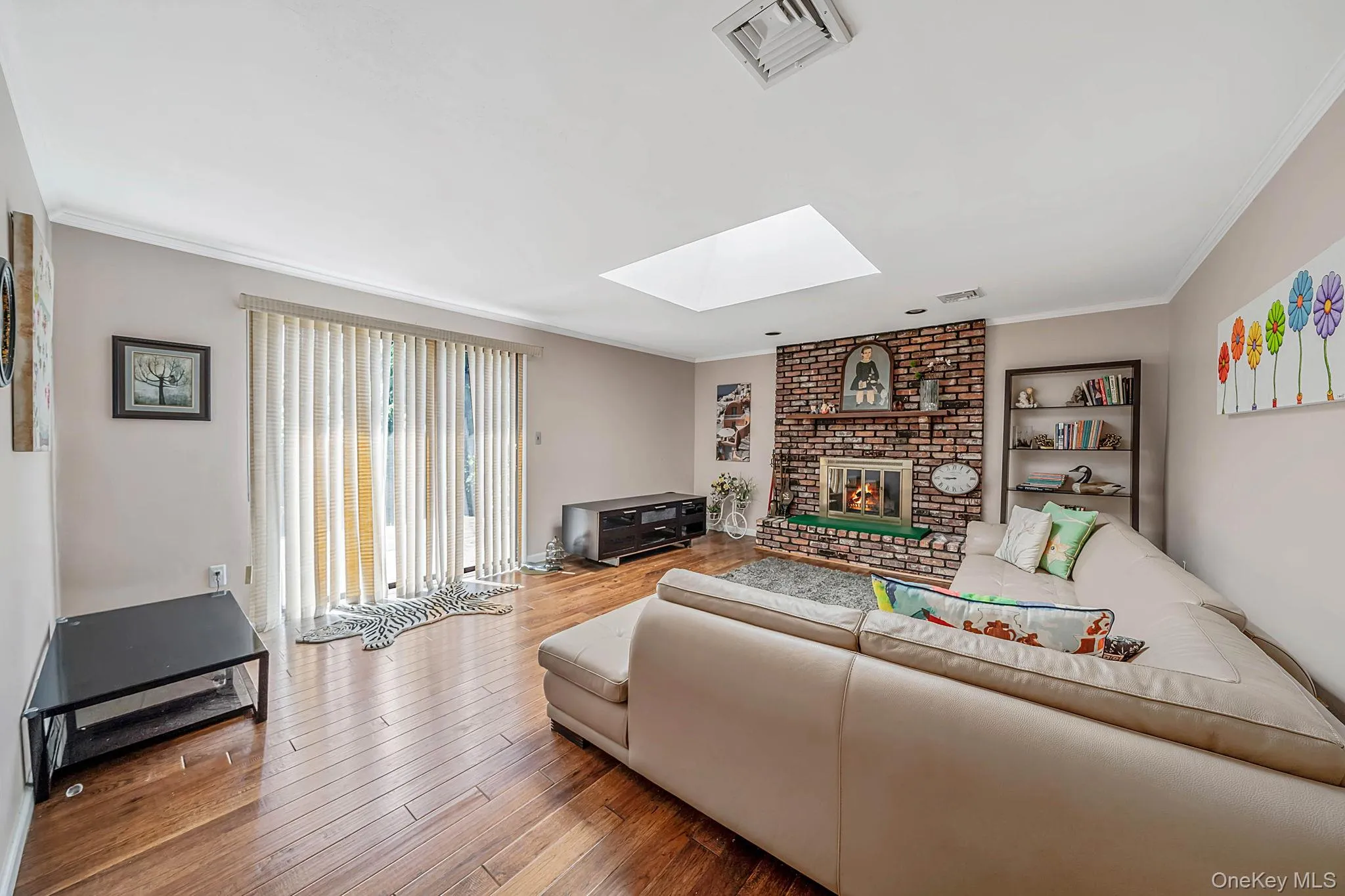 211 Meredith Lane, Hempstead, NY, 4 Bedrooms Bedrooms, 11 Rooms Rooms,2 BathroomsBathrooms,Residential,For Rent,Meredith,0,1029567 211 Meredith Lane, Hempstead, NY, 4 Bedrooms Bedrooms, 11 Rooms Rooms,2 BathroomsBathrooms,Residential,For Rent,Meredith,0,1029567
