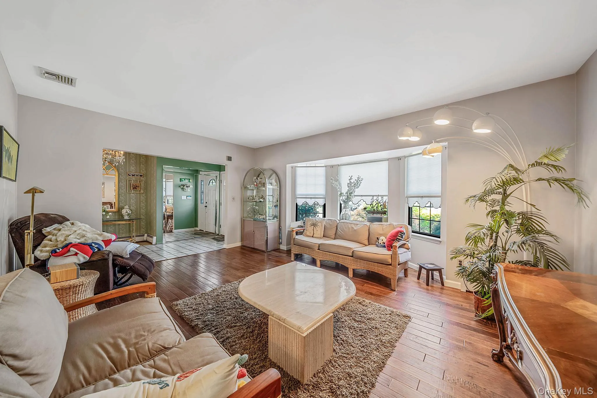 211 Meredith Lane, Hempstead, NY, 4 Bedrooms Bedrooms, 11 Rooms Rooms,2 BathroomsBathrooms,Residential,For Rent,Meredith,0,1029567 211 Meredith Lane, Hempstead, NY, 4 Bedrooms Bedrooms, 11 Rooms Rooms,2 BathroomsBathrooms,Residential,For Rent,Meredith,0,1029567