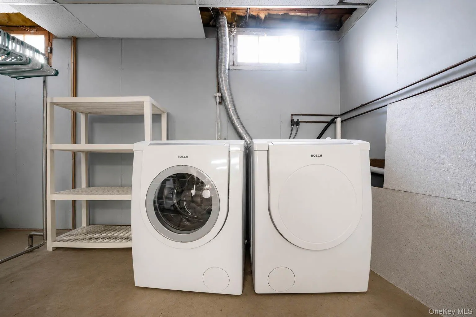 211 Meredith Lane, Hempstead, NY, 4 Bedrooms Bedrooms, 11 Rooms Rooms,2 BathroomsBathrooms,Residential,For Rent,Meredith,0,1029567 211 Meredith Lane, Hempstead, NY, 4 Bedrooms Bedrooms, 11 Rooms Rooms,2 BathroomsBathrooms,Residential,For Rent,Meredith,0,1029567