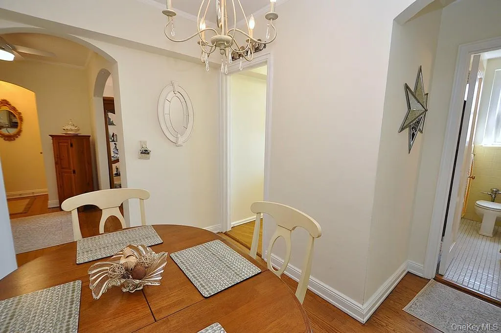 Dining Area Dining Area