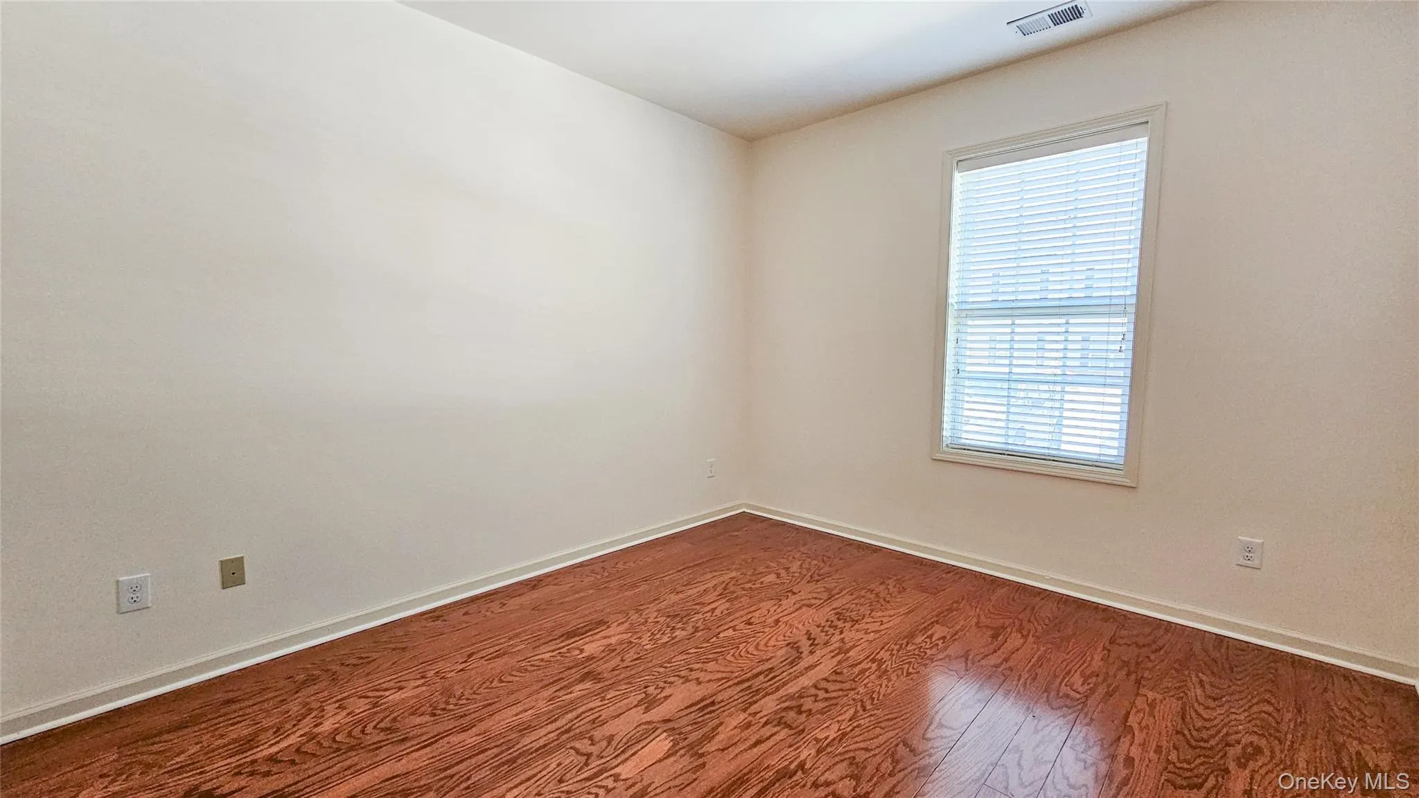 106 Canter Court, Goshen, NY, 2 Bedrooms Bedrooms, 5 Rooms Rooms,2 BathroomsBathrooms,Residential Lease,For Rent,Canter,0,1029577 106 Canter Court, Goshen, NY, 2 Bedrooms Bedrooms, 5 Rooms Rooms,2 BathroomsBathrooms,Residential Lease,For Rent,Canter,0,1029577