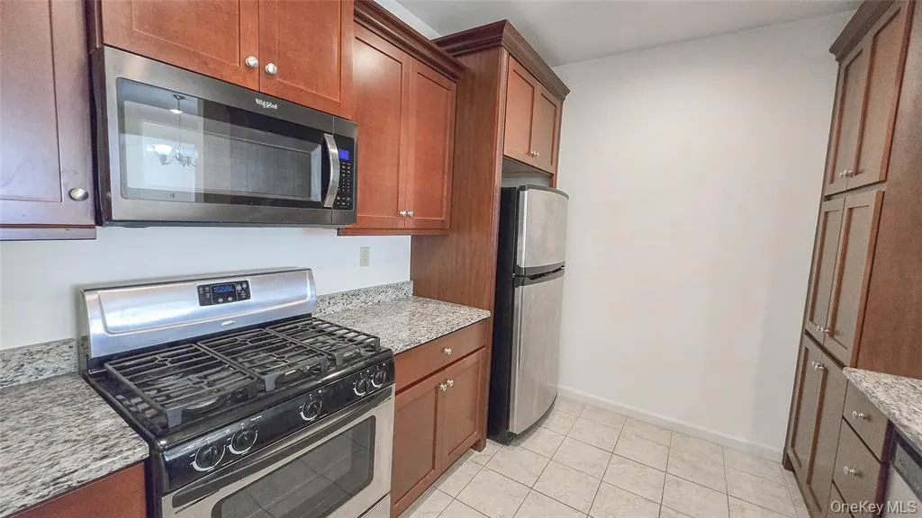 106 Canter Court, Goshen, NY, 2 Bedrooms Bedrooms, 5 Rooms Rooms,2 BathroomsBathrooms,Residential Lease,For Rent,Canter,0,1029577 106 Canter Court, Goshen, NY, 2 Bedrooms Bedrooms, 5 Rooms Rooms,2 BathroomsBathrooms,Residential Lease,For Rent,Canter,0,1029577