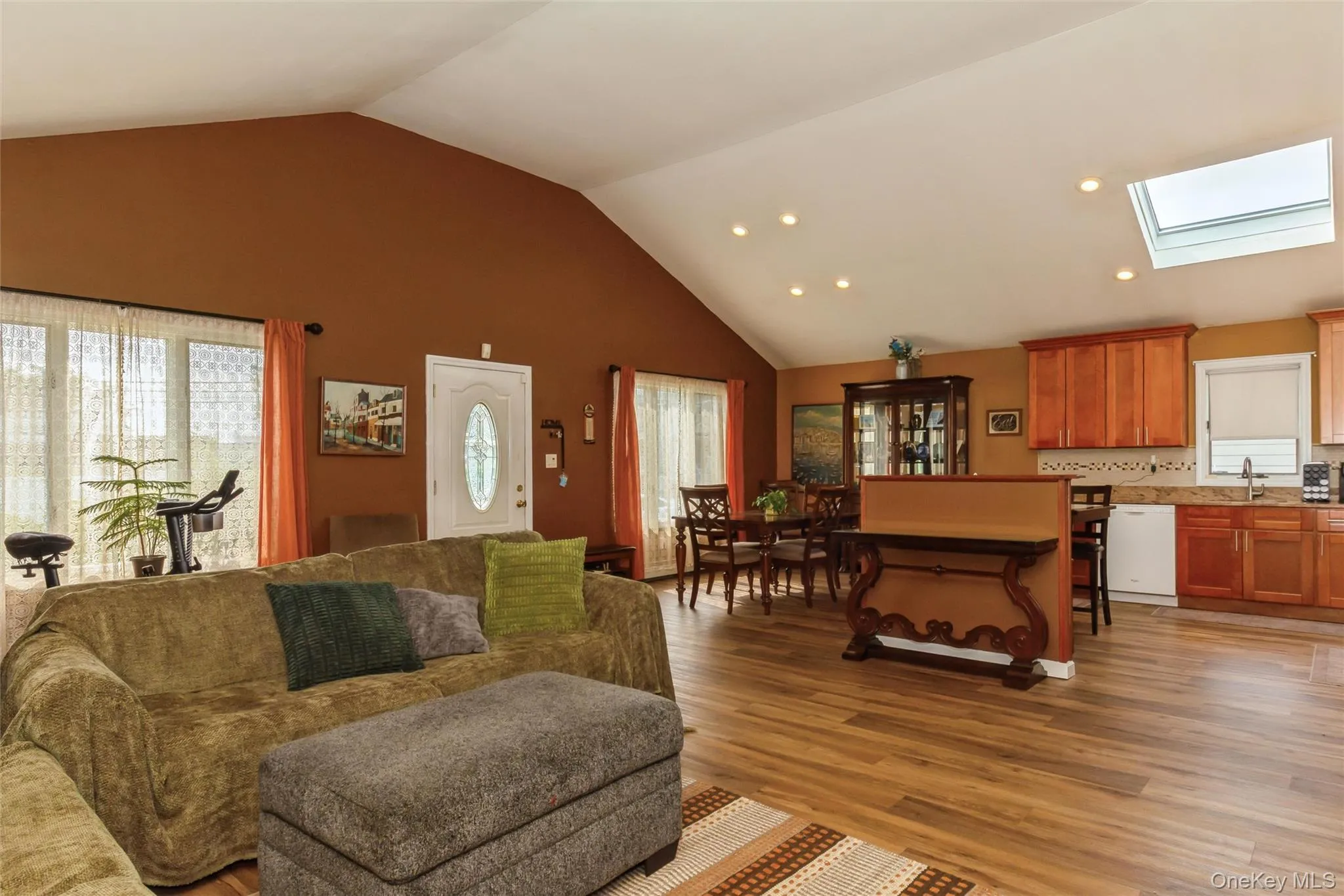 10 Marina Road, Hempstead, NY, 3 Bedrooms Bedrooms, 6 Rooms Rooms,1 BathroomBathrooms,Residential,For Rent,Marina,0,1029581 10 Marina Road, Hempstead, NY, 3 Bedrooms Bedrooms, 6 Rooms Rooms,1 BathroomBathrooms,Residential,For Rent,Marina,0,1029581