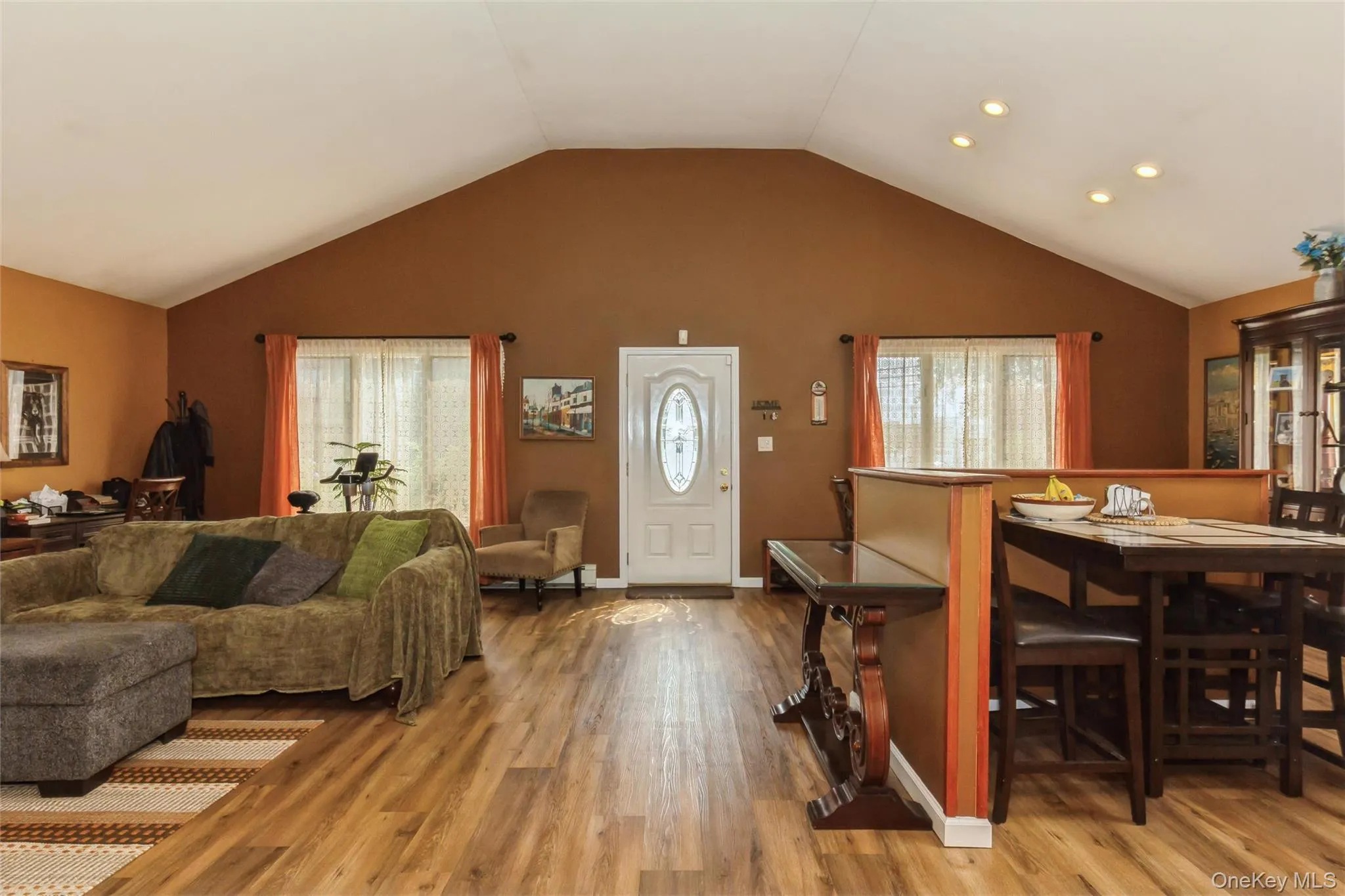 10 Marina Road, Hempstead, NY, 3 Bedrooms Bedrooms, 6 Rooms Rooms,1 BathroomBathrooms,Residential,For Rent,Marina,0,1029581 10 Marina Road, Hempstead, NY, 3 Bedrooms Bedrooms, 6 Rooms Rooms,1 BathroomBathrooms,Residential,For Rent,Marina,0,1029581