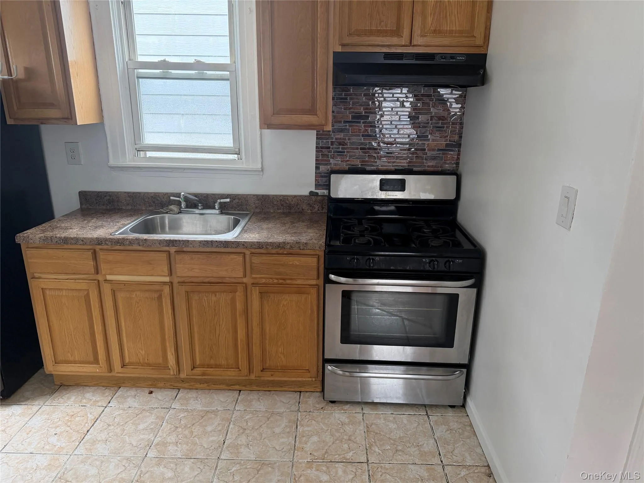 22823 Mentone Avenue, New York, NY, 3 Bedroom Bedrooms, 6 Room Rooms,1 BathroomBathrooms,Residential Lease,For Rent,Mentone,0,1029582 22823 Mentone Avenue, New York, NY, 3 Bedroom Bedrooms, 6 Room Rooms,1 BathroomBathrooms,Residential Lease,For Rent,Mentone,0,1029582