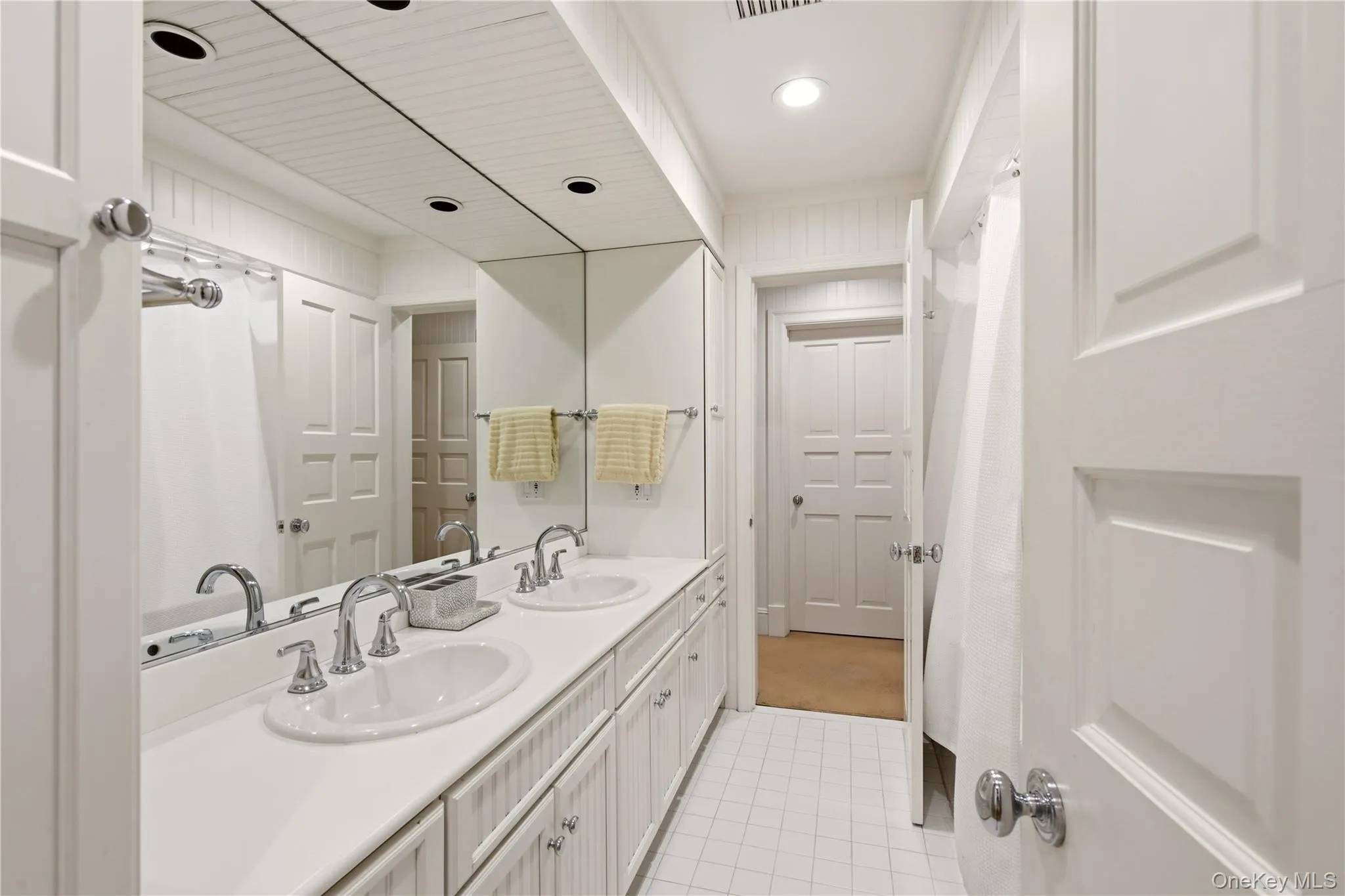 1620 Old Cedar Swamp Road, Oyster Bay, NY, 7 Bedrooms Bedrooms, 15 Rooms Rooms,5 BathroomsBathrooms,Residential,For Rent,Old Cedar Swamp,0,1029584 1620 Old Cedar Swamp Road, Oyster Bay, NY, 7 Bedrooms Bedrooms, 15 Rooms Rooms,5 BathroomsBathrooms,Residential,For Rent,Old Cedar Swamp,0,1029584