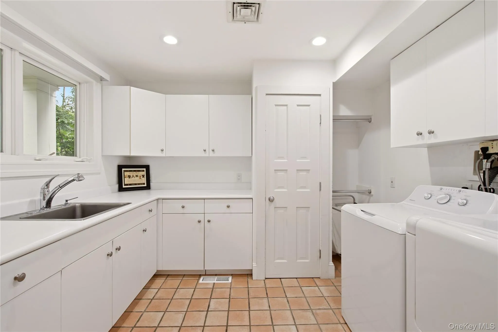 1620 Old Cedar Swamp Road, Oyster Bay, NY, 7 Bedrooms Bedrooms, 15 Rooms Rooms,5 BathroomsBathrooms,Residential,For Rent,Old Cedar Swamp,0,1029584 1620 Old Cedar Swamp Road, Oyster Bay, NY, 7 Bedrooms Bedrooms, 15 Rooms Rooms,5 BathroomsBathrooms,Residential,For Rent,Old Cedar Swamp,0,1029584