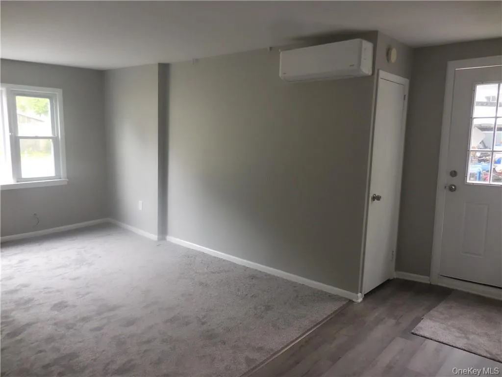 41 Willow Avenue, Cornwall, NY, 1 Bedroom Bedrooms, 2 Rooms Rooms,1 BathroomBathrooms,Residential Lease,For Rent,Willow,0,1029591 41 Willow Avenue, Cornwall, NY, 1 Bedroom Bedrooms, 2 Rooms Rooms,1 BathroomBathrooms,Residential Lease,For Rent,Willow,0,1029591