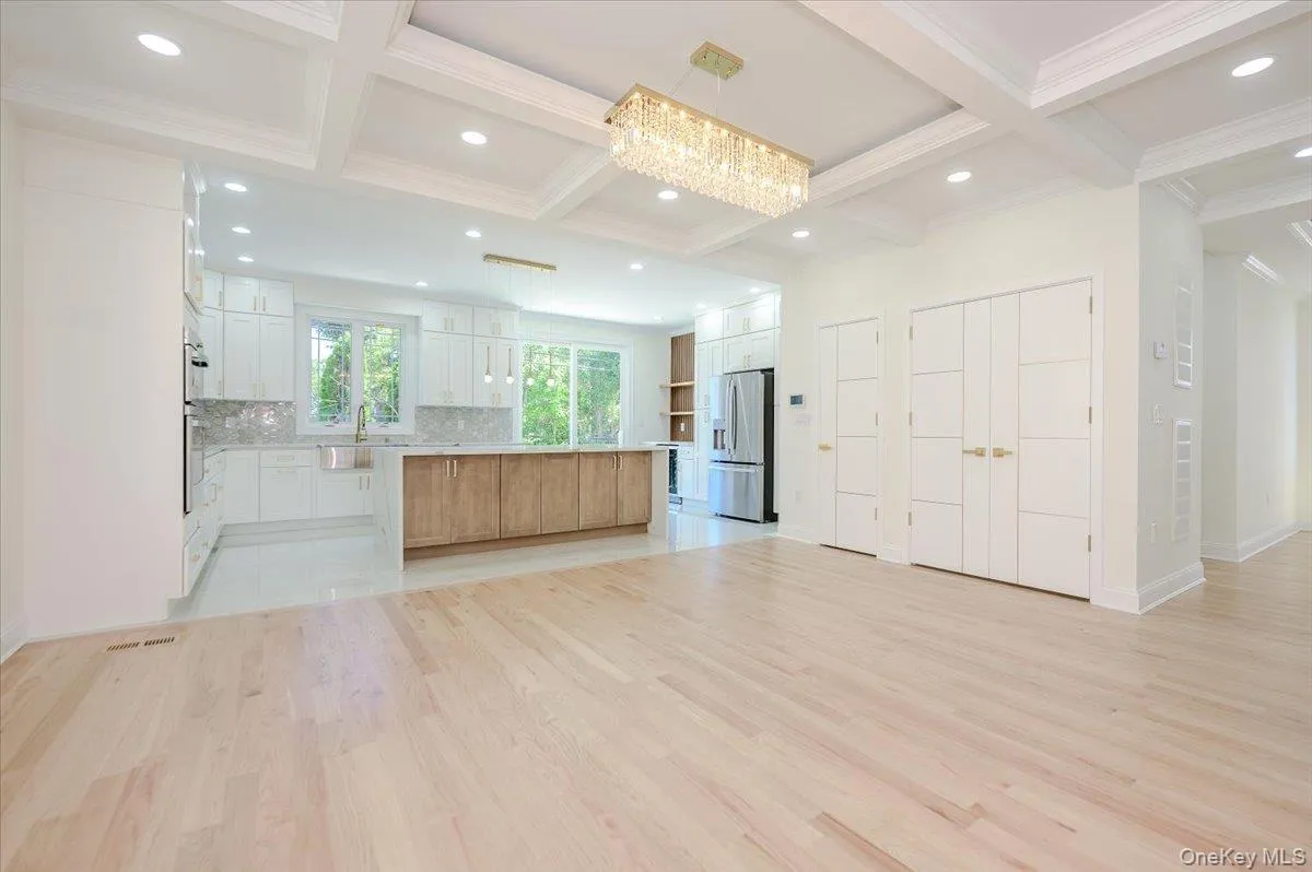 64 Landau Avenue, Hempstead, NY, 5 Bedrooms Bedrooms, 10 Rooms Rooms,6 BathroomsBathrooms,Residential,For Rent,Landau,0,1029593 64 Landau Avenue, Hempstead, NY, 5 Bedrooms Bedrooms, 10 Rooms Rooms,6 BathroomsBathrooms,Residential,For Rent,Landau,0,1029593