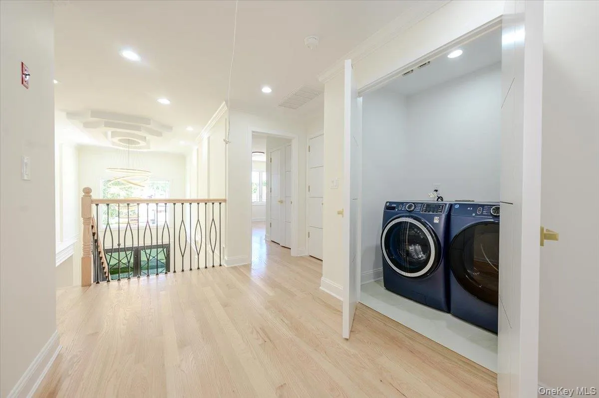 64 Landau Avenue, Hempstead, NY, 5 Bedrooms Bedrooms, 10 Rooms Rooms,6 BathroomsBathrooms,Residential,For Rent,Landau,0,1029593 64 Landau Avenue, Hempstead, NY, 5 Bedrooms Bedrooms, 10 Rooms Rooms,6 BathroomsBathrooms,Residential,For Rent,Landau,0,1029593