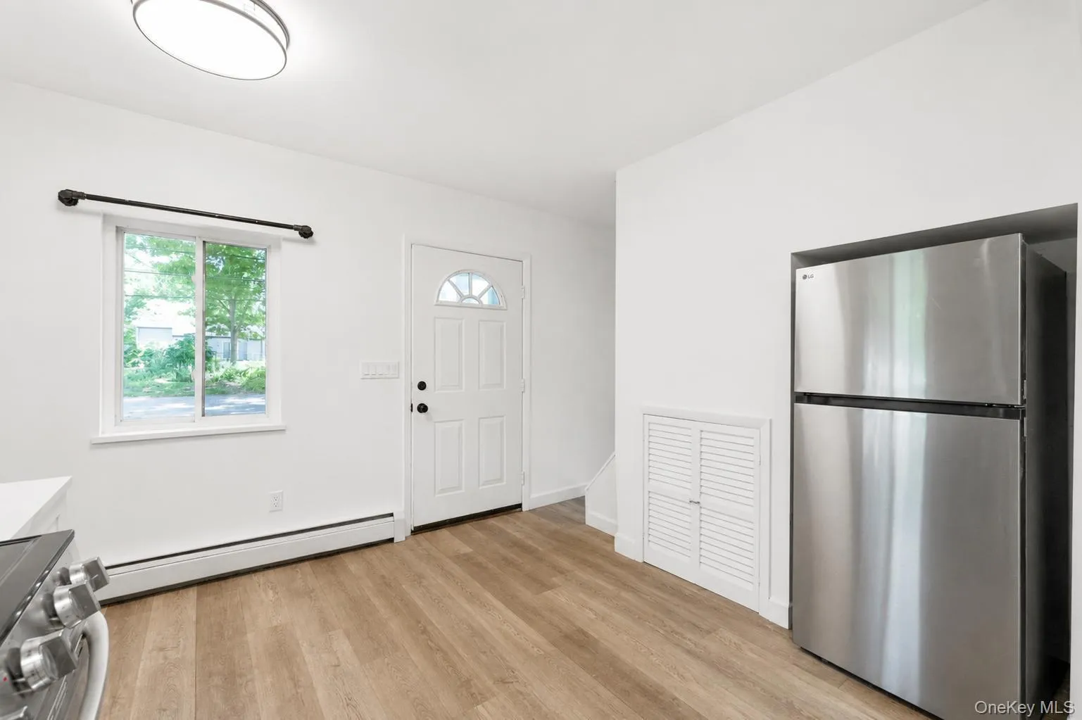 60 Morris Avenue, Brookhaven, NY, 2 Bedrooms Bedrooms, 4 Rooms Rooms,1 BathroomBathrooms,Residential Lease,For Rent,Morris,0,1029594 60 Morris Avenue, Brookhaven, NY, 2 Bedrooms Bedrooms, 4 Rooms Rooms,1 BathroomBathrooms,Residential Lease,For Rent,Morris,0,1029594