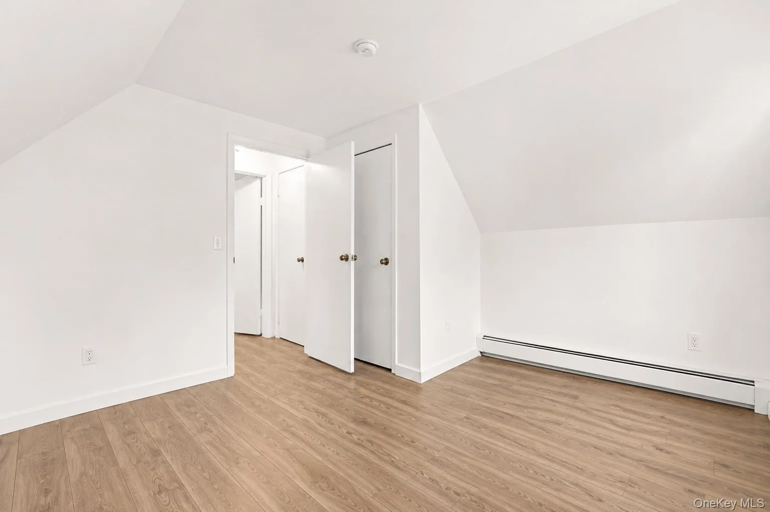 60 Morris Avenue, Brookhaven, NY, 2 Bedrooms Bedrooms, 4 Rooms Rooms,1 BathroomBathrooms,Residential Lease,For Rent,Morris,0,1029594 60 Morris Avenue, Brookhaven, NY, 2 Bedrooms Bedrooms, 4 Rooms Rooms,1 BathroomBathrooms,Residential Lease,For Rent,Morris,0,1029594