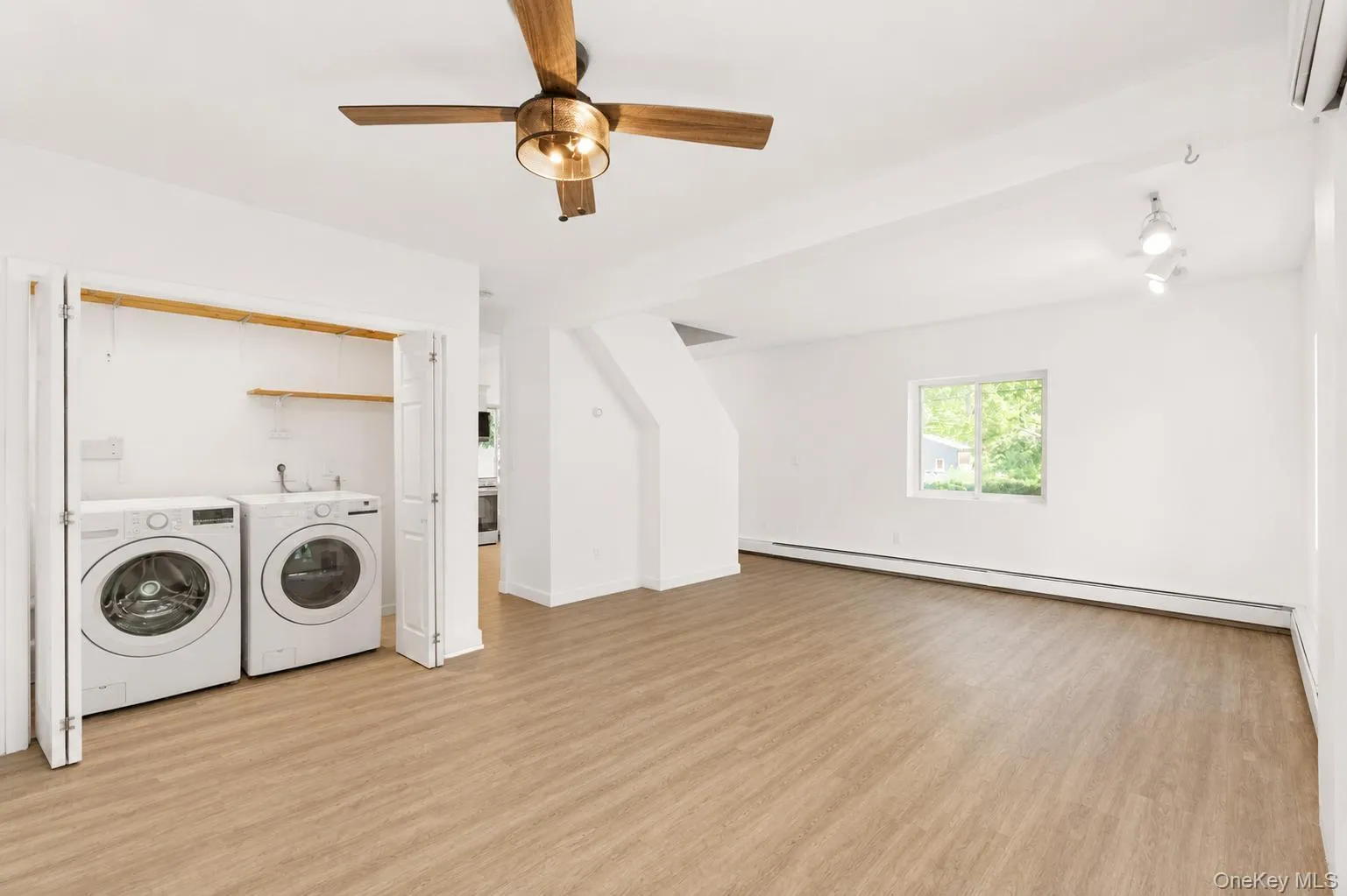 60 Morris Avenue, Brookhaven, NY, 2 Bedrooms Bedrooms, 4 Rooms Rooms,1 BathroomBathrooms,Residential Lease,For Rent,Morris,0,1029594 60 Morris Avenue, Brookhaven, NY, 2 Bedrooms Bedrooms, 4 Rooms Rooms,1 BathroomBathrooms,Residential Lease,For Rent,Morris,0,1029594
