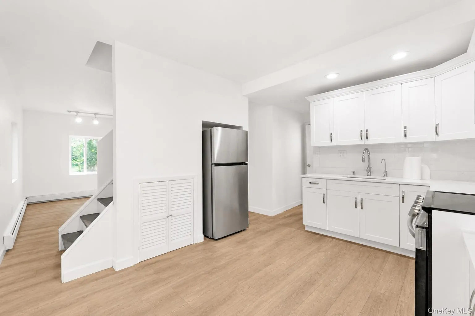 60 Morris Avenue, Brookhaven, NY, 2 Bedrooms Bedrooms, 4 Rooms Rooms,1 BathroomBathrooms,Residential Lease,For Rent,Morris,0,1029594 60 Morris Avenue, Brookhaven, NY, 2 Bedrooms Bedrooms, 4 Rooms Rooms,1 BathroomBathrooms,Residential Lease,For Rent,Morris,0,1029594