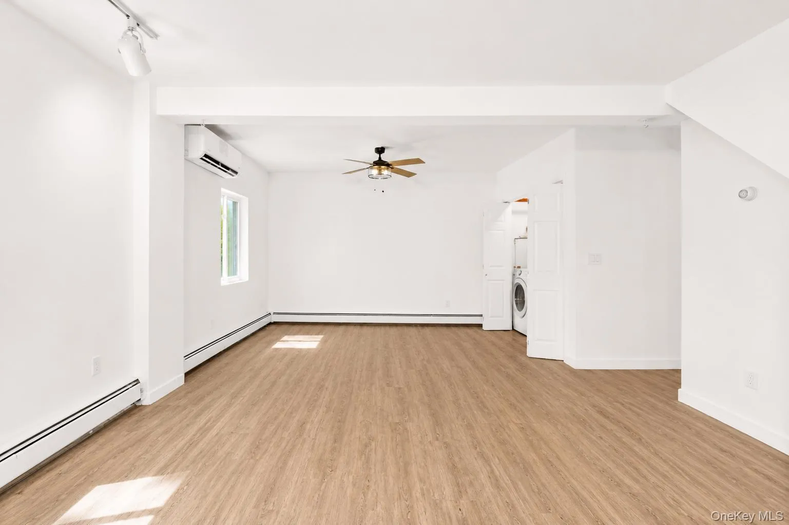 60 Morris Avenue, Brookhaven, NY, 2 Bedrooms Bedrooms, 4 Rooms Rooms,1 BathroomBathrooms,Residential Lease,For Rent,Morris,0,1029594 60 Morris Avenue, Brookhaven, NY, 2 Bedrooms Bedrooms, 4 Rooms Rooms,1 BathroomBathrooms,Residential Lease,For Rent,Morris,0,1029594