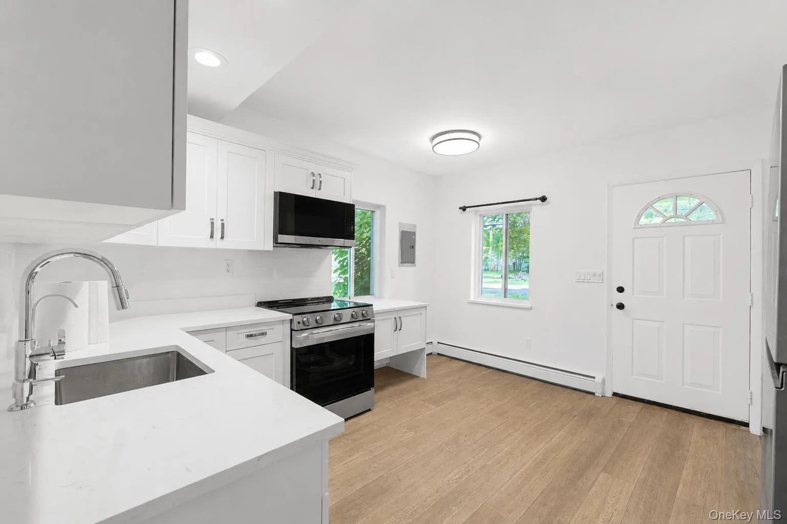 60 Morris Avenue, Brookhaven, NY, 2 Bedrooms Bedrooms, 4 Rooms Rooms,1 BathroomBathrooms,Residential Lease,For Rent,Morris,0,1029594 60 Morris Avenue, Brookhaven, NY, 2 Bedrooms Bedrooms, 4 Rooms Rooms,1 BathroomBathrooms,Residential Lease,For Rent,Morris,0,1029594