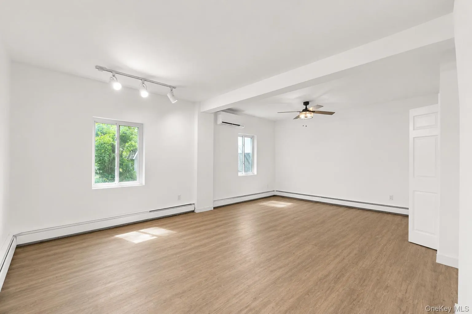 60 Morris Avenue, Brookhaven, NY, 2 Bedrooms Bedrooms, 4 Rooms Rooms,1 BathroomBathrooms,Residential Lease,For Rent,Morris,0,1029594 60 Morris Avenue, Brookhaven, NY, 2 Bedrooms Bedrooms, 4 Rooms Rooms,1 BathroomBathrooms,Residential Lease,For Rent,Morris,0,1029594