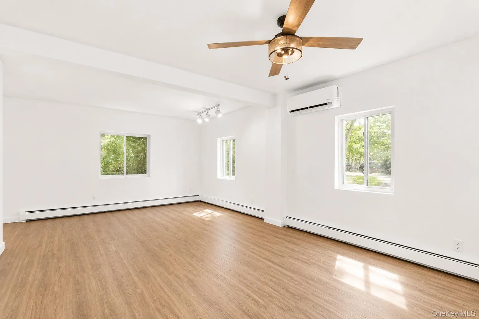 60 Morris Avenue, Brookhaven, NY, 2 Bedrooms Bedrooms, 4 Rooms Rooms,1 BathroomBathrooms,Residential Lease,For Rent,Morris,0,1029594 60 Morris Avenue, Brookhaven, NY, 2 Bedrooms Bedrooms, 4 Rooms Rooms,1 BathroomBathrooms,Residential Lease,For Rent,Morris,0,1029594