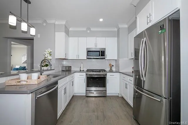 75 Circle Drive, Islip, NY, 1 Bedroom Bedrooms, 4 Rooms Rooms,1 BathroomBathrooms,Residential Lease,For Rent,Circle,0,1029595 75 Circle Drive, Islip, NY, 1 Bedroom Bedrooms, 4 Rooms Rooms,1 BathroomBathrooms,Residential Lease,For Rent,Circle,0,1029595