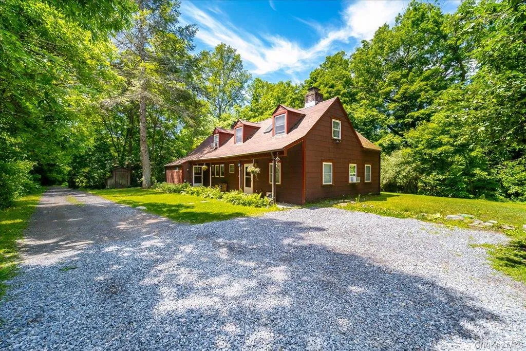 10-12 Woodlea Road, Clinton, NY, 7 Bedrooms Bedrooms, 7 Rooms Rooms,4 BathroomsBathrooms,Residential,For Rent,Woodlea,0,1029597 10-12 Woodlea Road, Clinton, NY, 7 Bedrooms Bedrooms, 7 Rooms Rooms,4 BathroomsBathrooms,Residential,For Rent,Woodlea,0,1029597