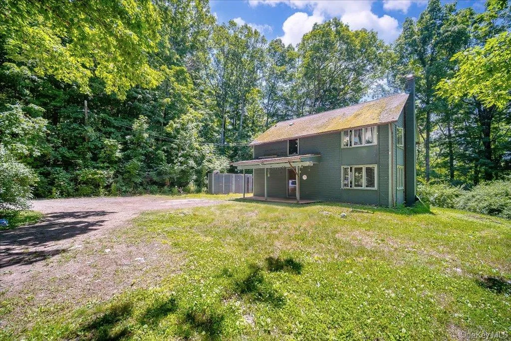 10-12 Woodlea Road, Clinton, NY, 7 Bedrooms Bedrooms, 7 Rooms Rooms,4 BathroomsBathrooms,Residential,For Rent,Woodlea,0,1029597 10-12 Woodlea Road, Clinton, NY, 7 Bedrooms Bedrooms, 7 Rooms Rooms,4 BathroomsBathrooms,Residential,For Rent,Woodlea,0,1029597